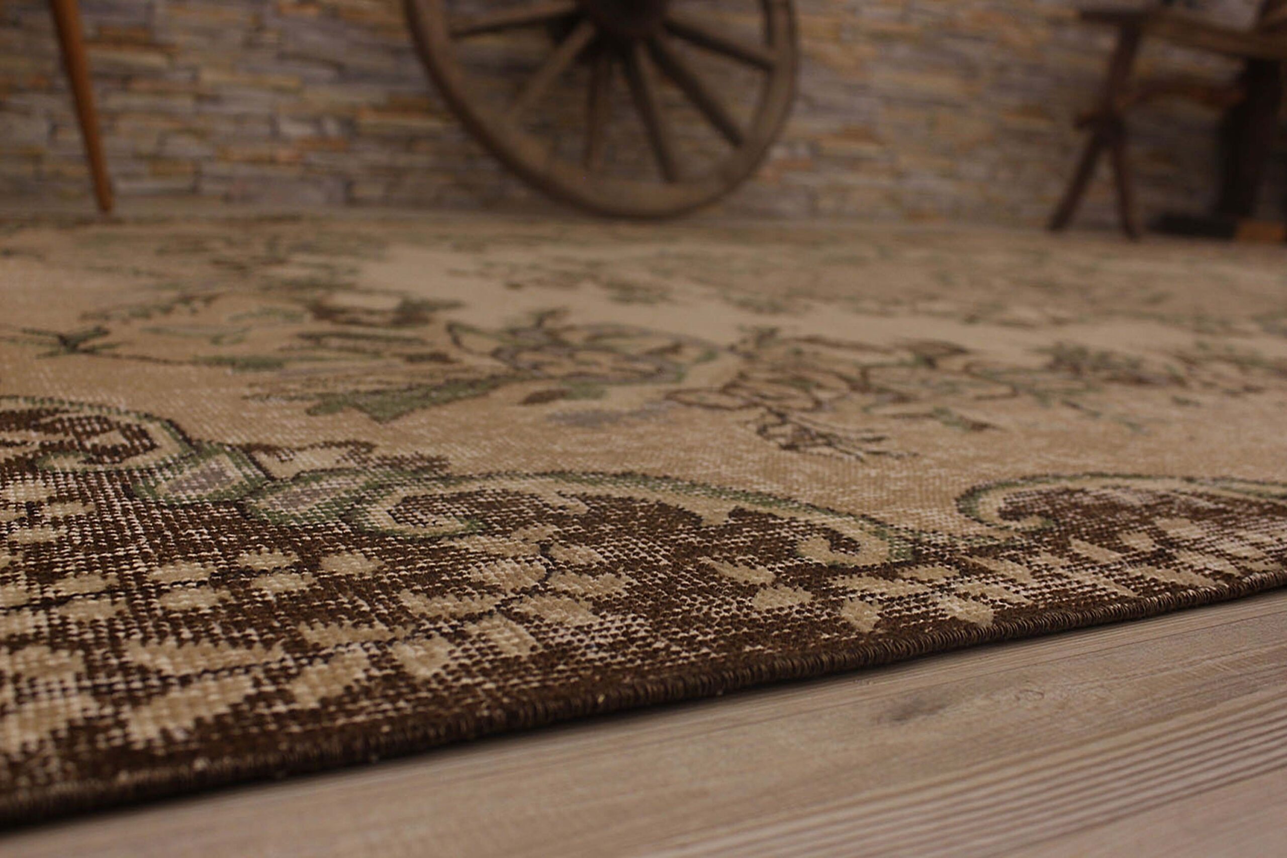 Classic Handwoven Rug — detail view 5, handmade vintage rug