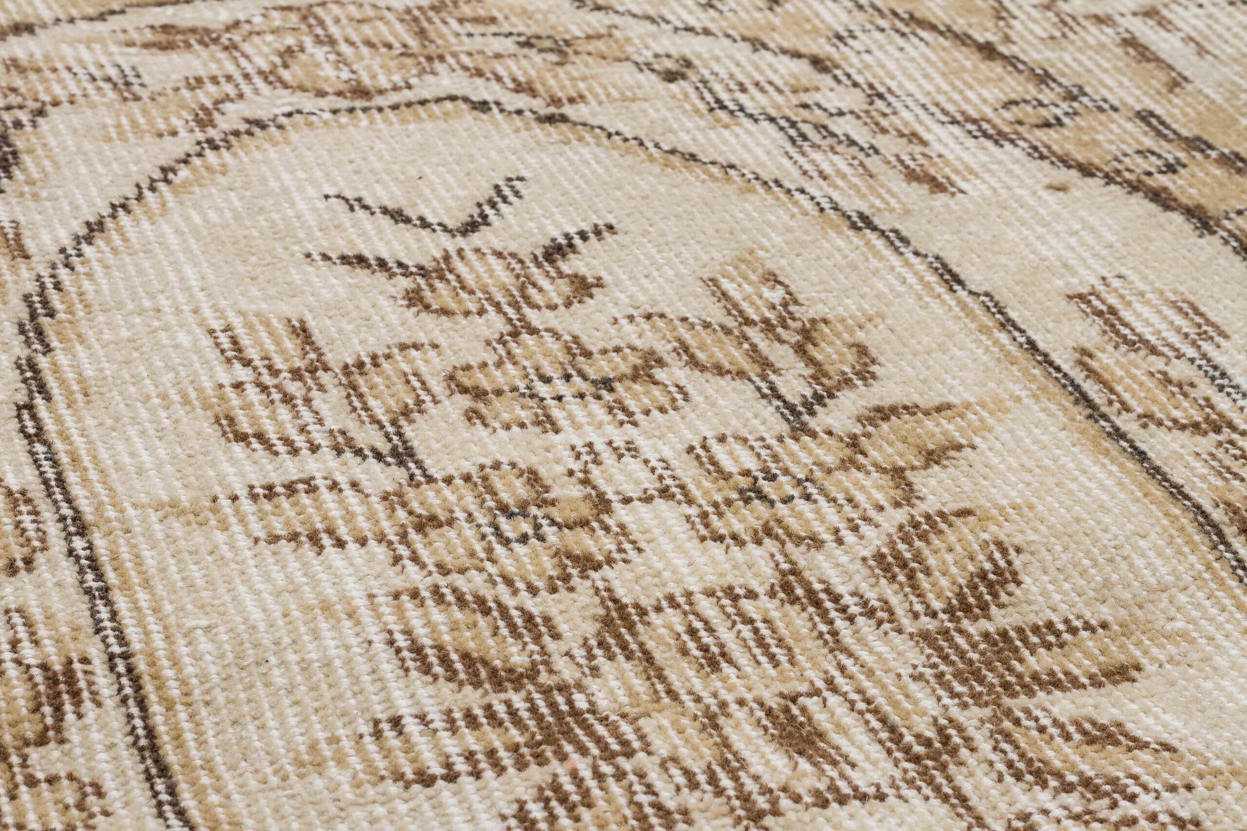 Classic, Modern, Vintage, Distressed Rug — detail view 4, handmade vintage rug