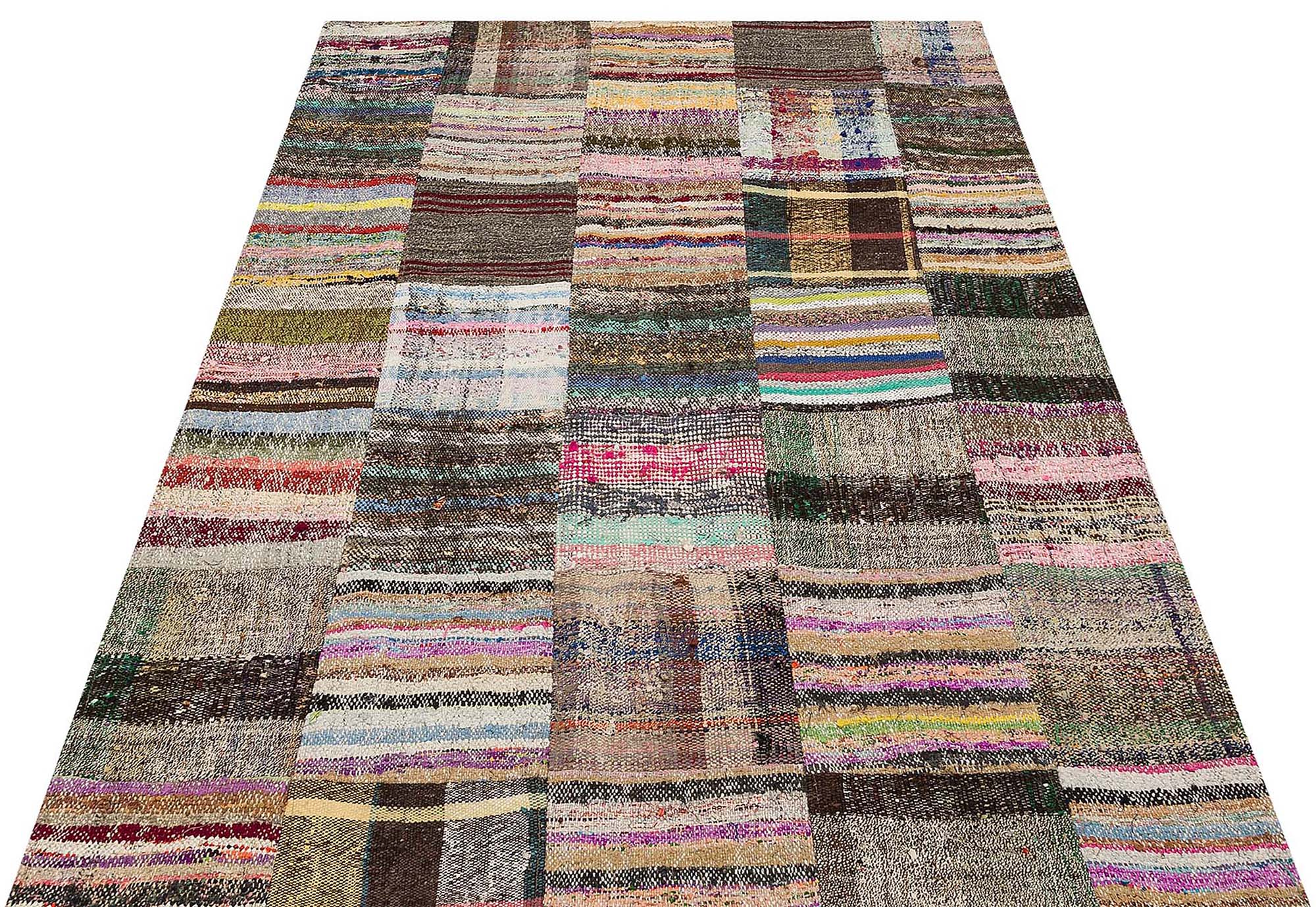 Authentic Hand-Woven Distressed Rug, vintage rug, Handmade, hand-knotted silk, size 138 × 199 cm, from Sivas