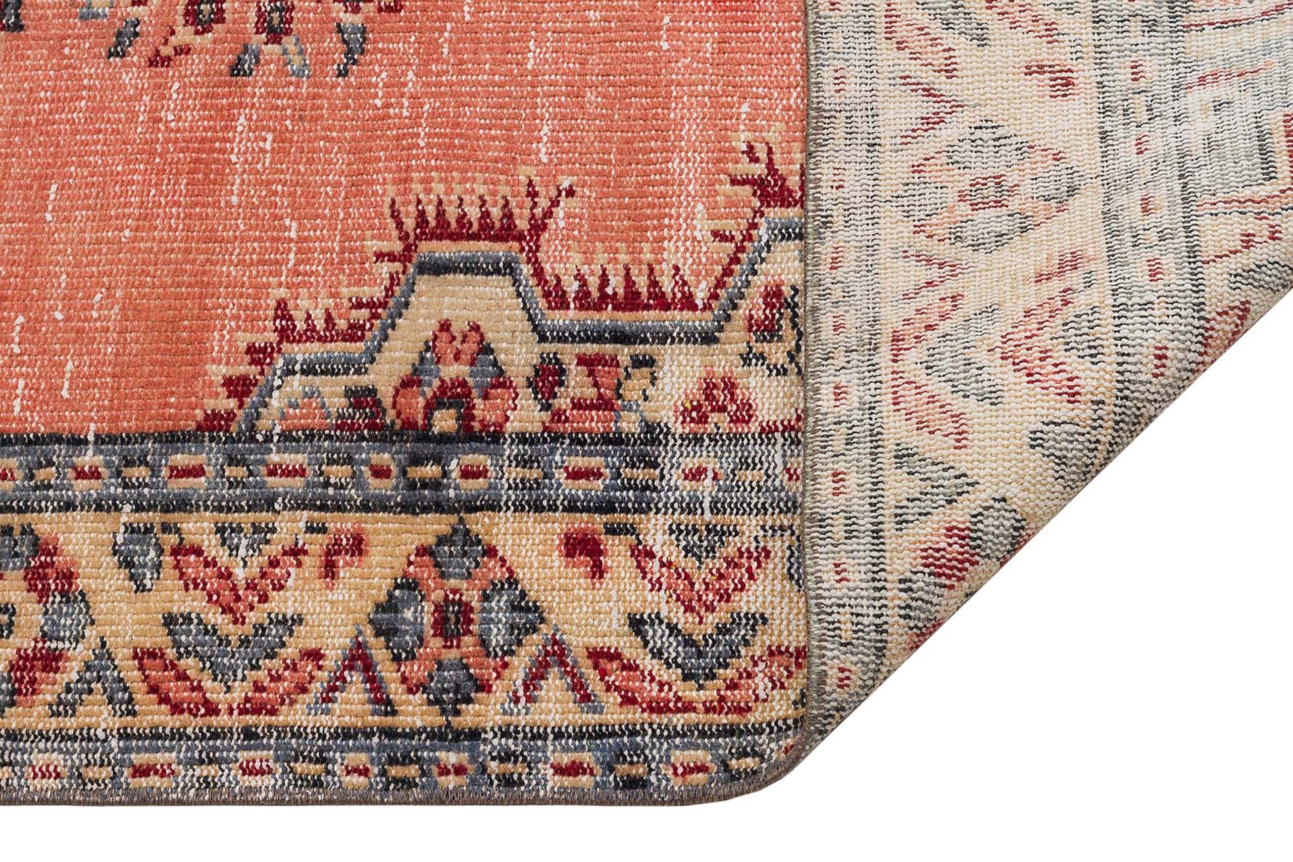 Hand-Woven Wool Vintage Rug — detail view 2, handmade vintage rug