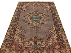 Eşsiz Renk ve Desenlerde Anadolu Vintage Eskitme El Dokuma Halı 139x232cm 9633