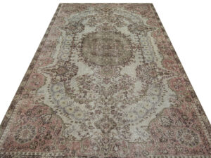 Eşsiz Renk ve Desenlerde Anadolu Vintage Eskitme El Dokuma Halı 170x291cm 9674