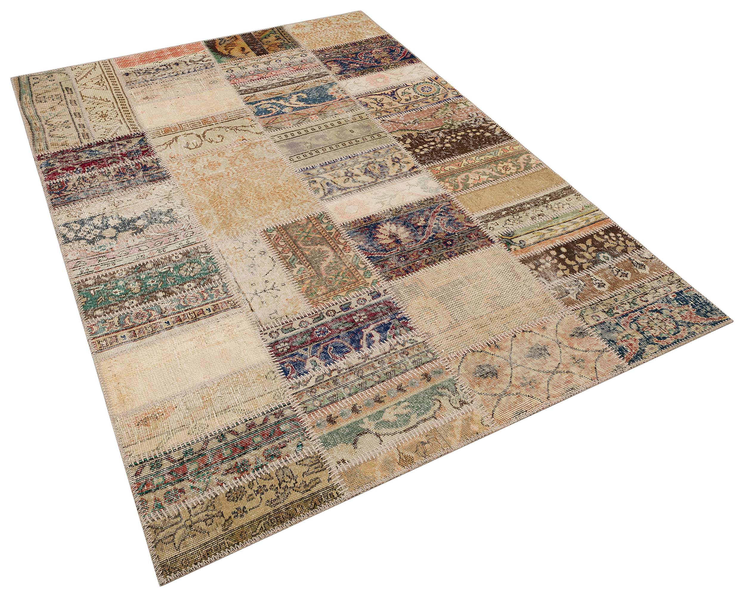 Her Bir Detayı Özenle Hazırlanan Patchwork Halı 160x230 cm - 6305