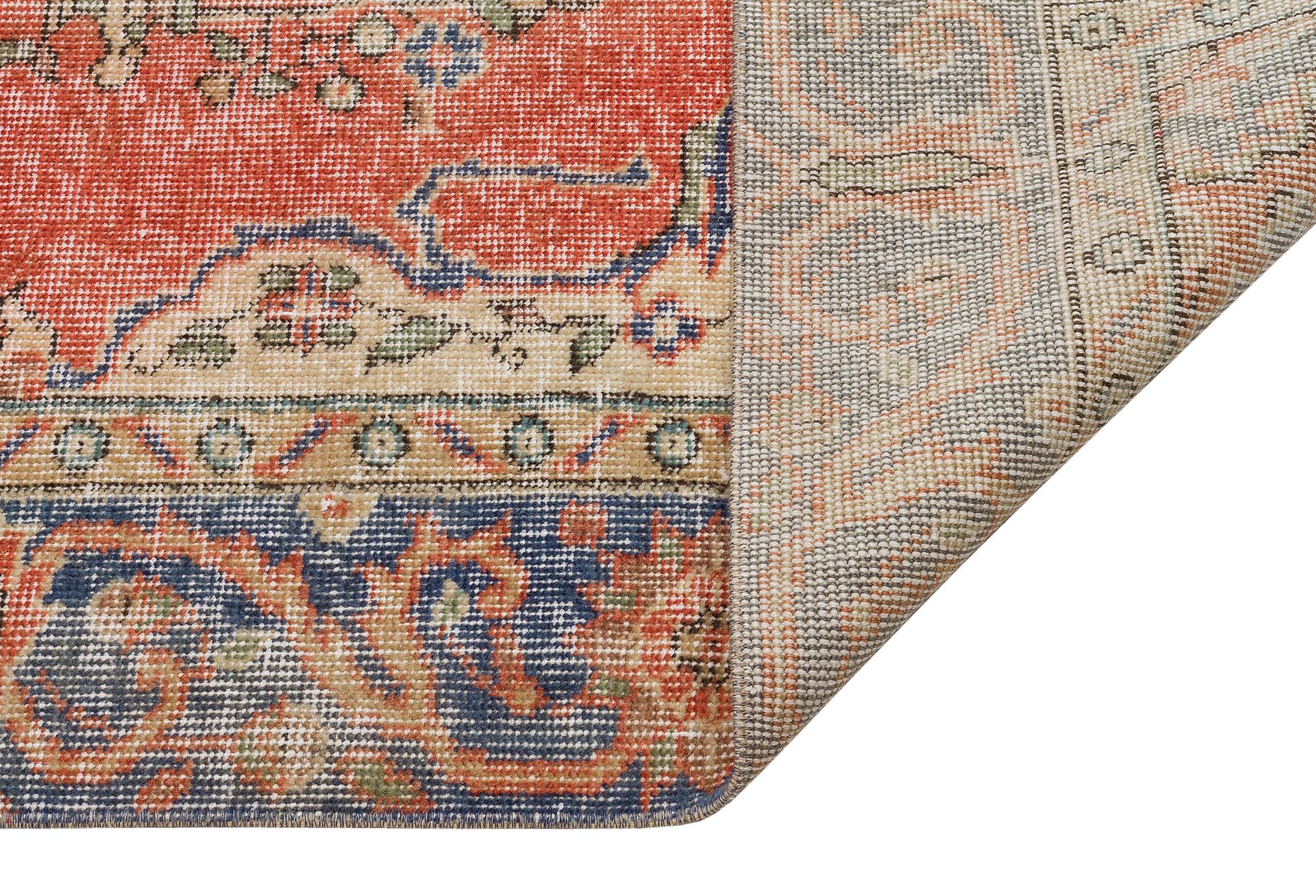 Vintage Elegans Handwoven Rug — detail view 4, handmade vintage rug