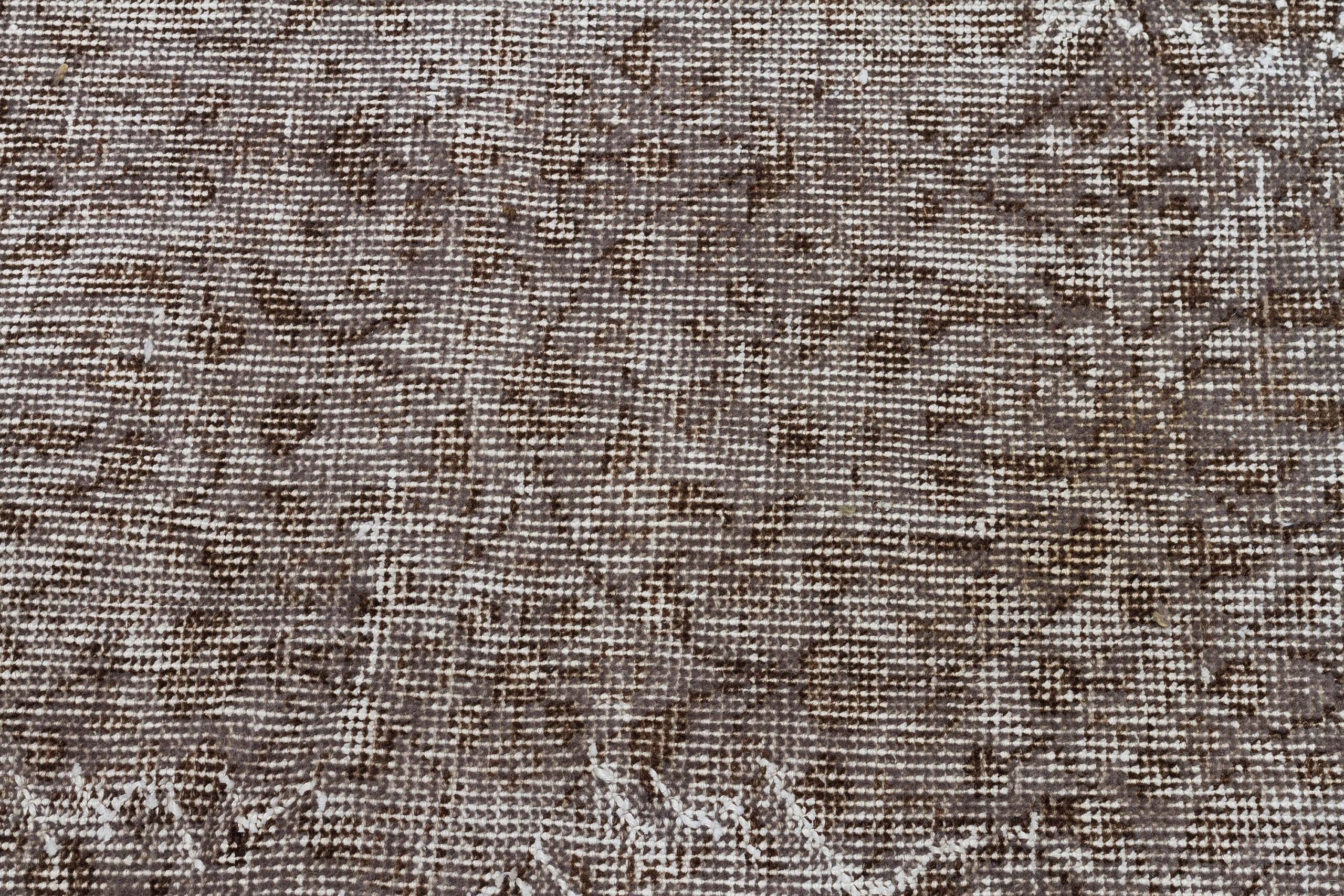 Vintage-Style Floor Rug with Traditional Patterns and a Modern Twist — detail view 5, handmade vintage rug