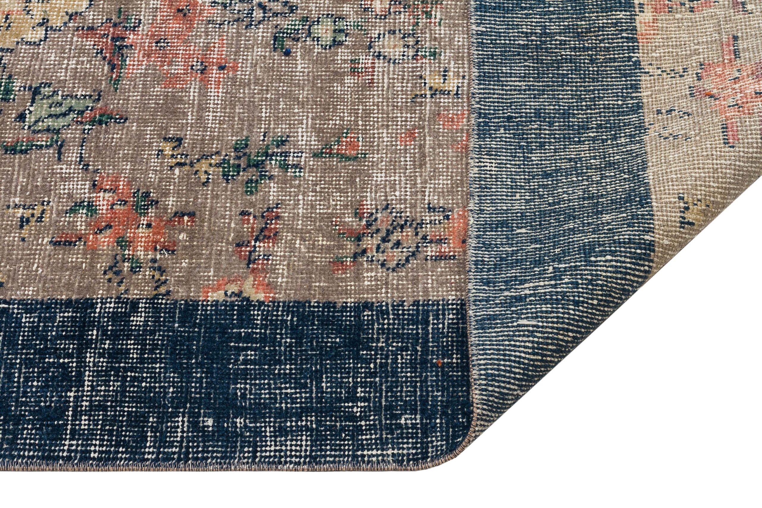 Vintage Rug of Unparalleled Beauty — detail view 4, handmade vintage rug