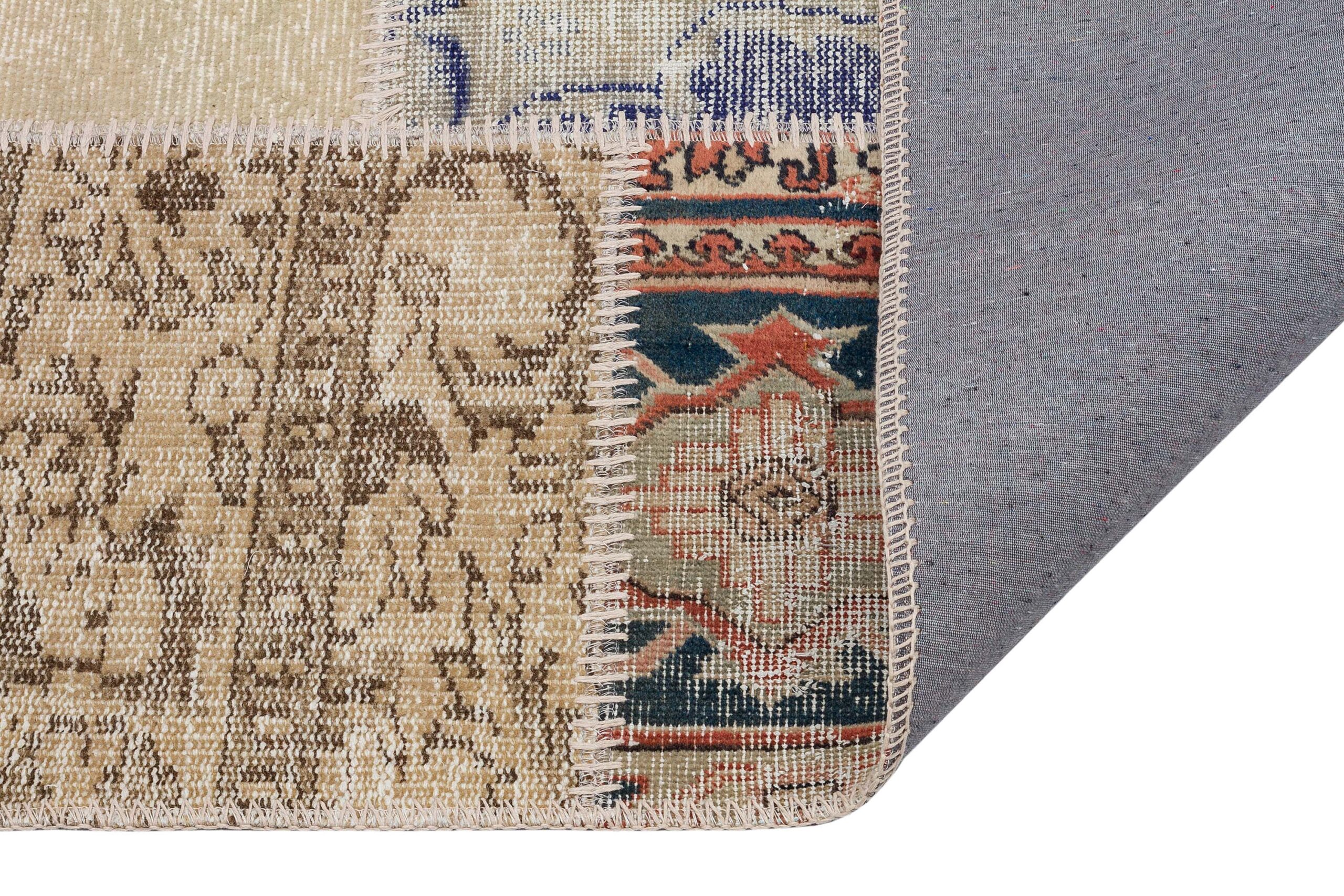 Antique-Style Wool Rug — detail view 3, handmade vintage rug