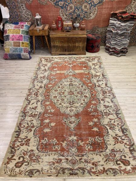 Unique Distressed Vintage Rug, vintage rug, Handmade, hand-knotted wool, size 160 × 277 cm, from Cappadocia