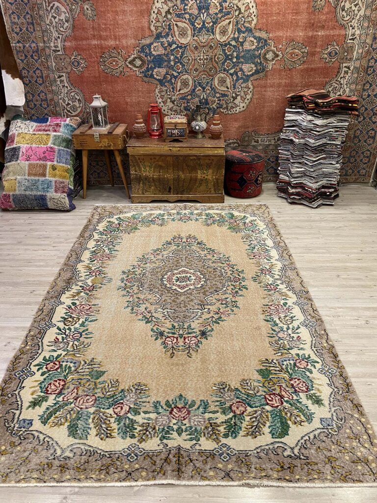 Distressed Vintage Rug, Handmade rug, cotton wool/weave, size 165 × 259 cm, from Sivas, SKU 10214