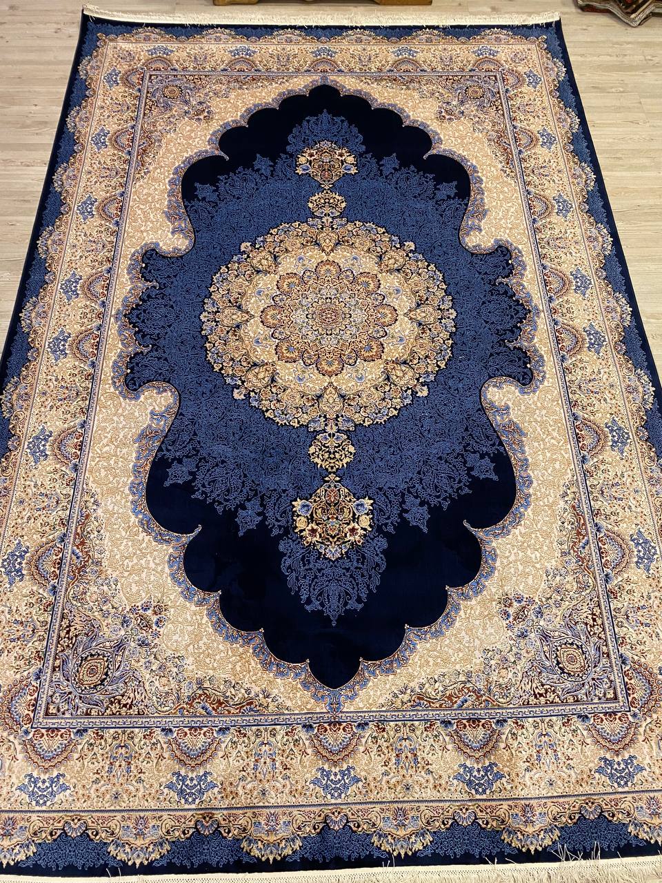 Royal Velvet Elegance Sumer Rug — detail view 5, machine vintage rug