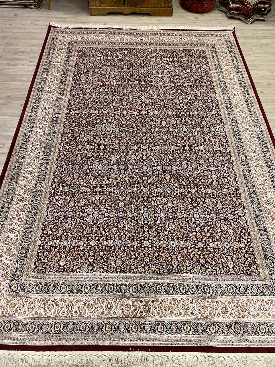 Opulent Charm Sumer Rug — detail view 5, machine vintage rug