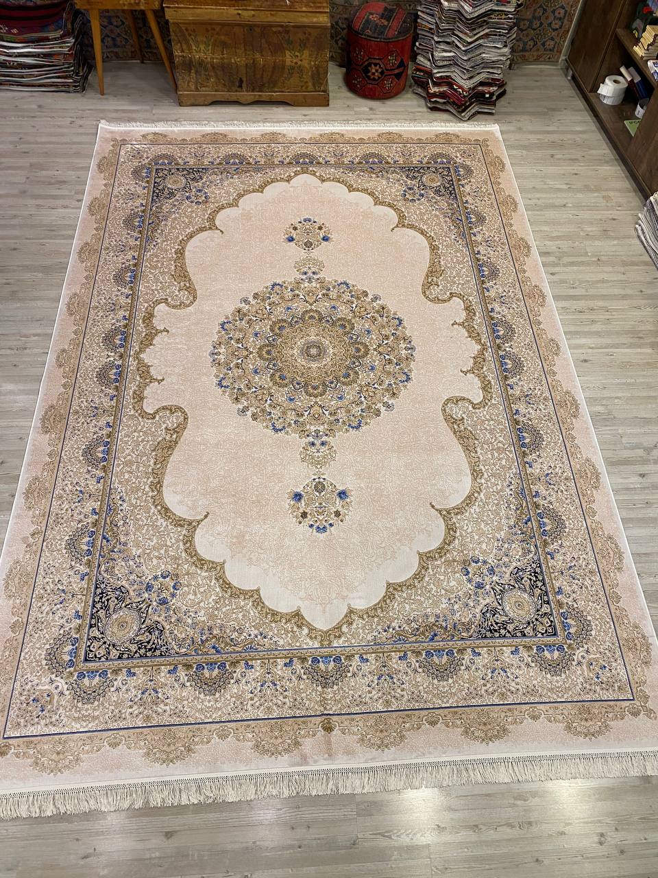 Elegance Harmony Sumer Rug — detail view 5, machine vintage rug