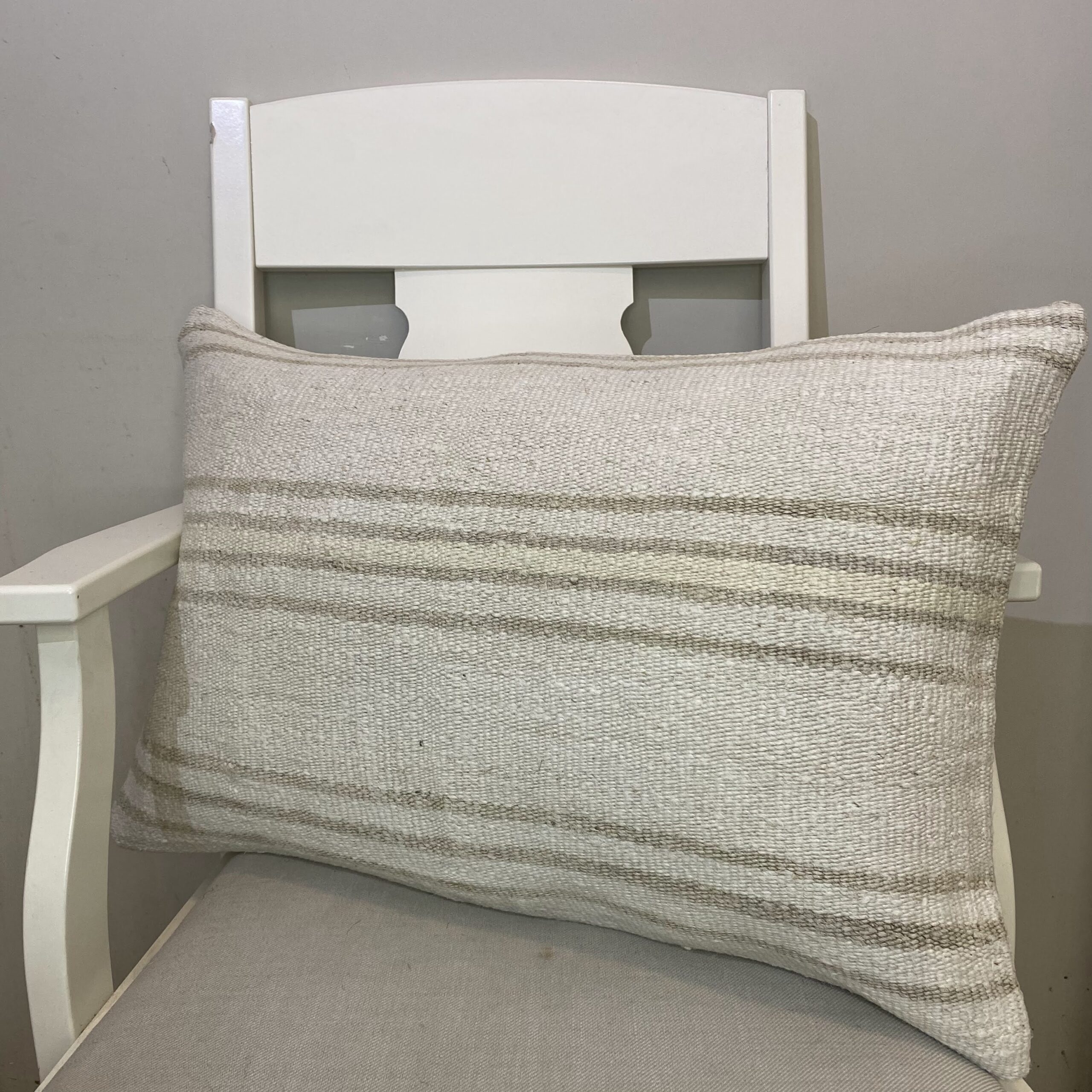 Hand-Woven Pillowcase, vintage rug, Kilim, hand-knotted silk, size 40 × 60 cm, from Manisa