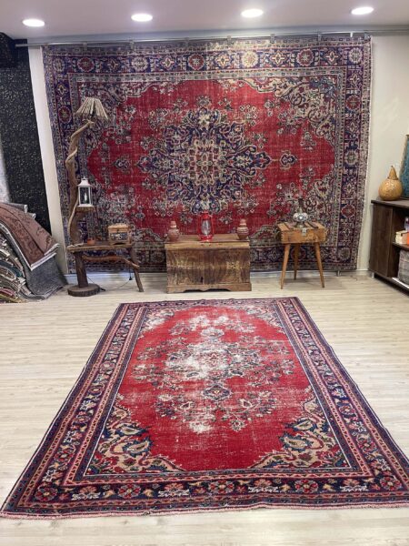 Distressed Vintage Rug, vintage rug, Handmade, hand-knotted wool & silk, size 174 × 261 cm, from Manisa