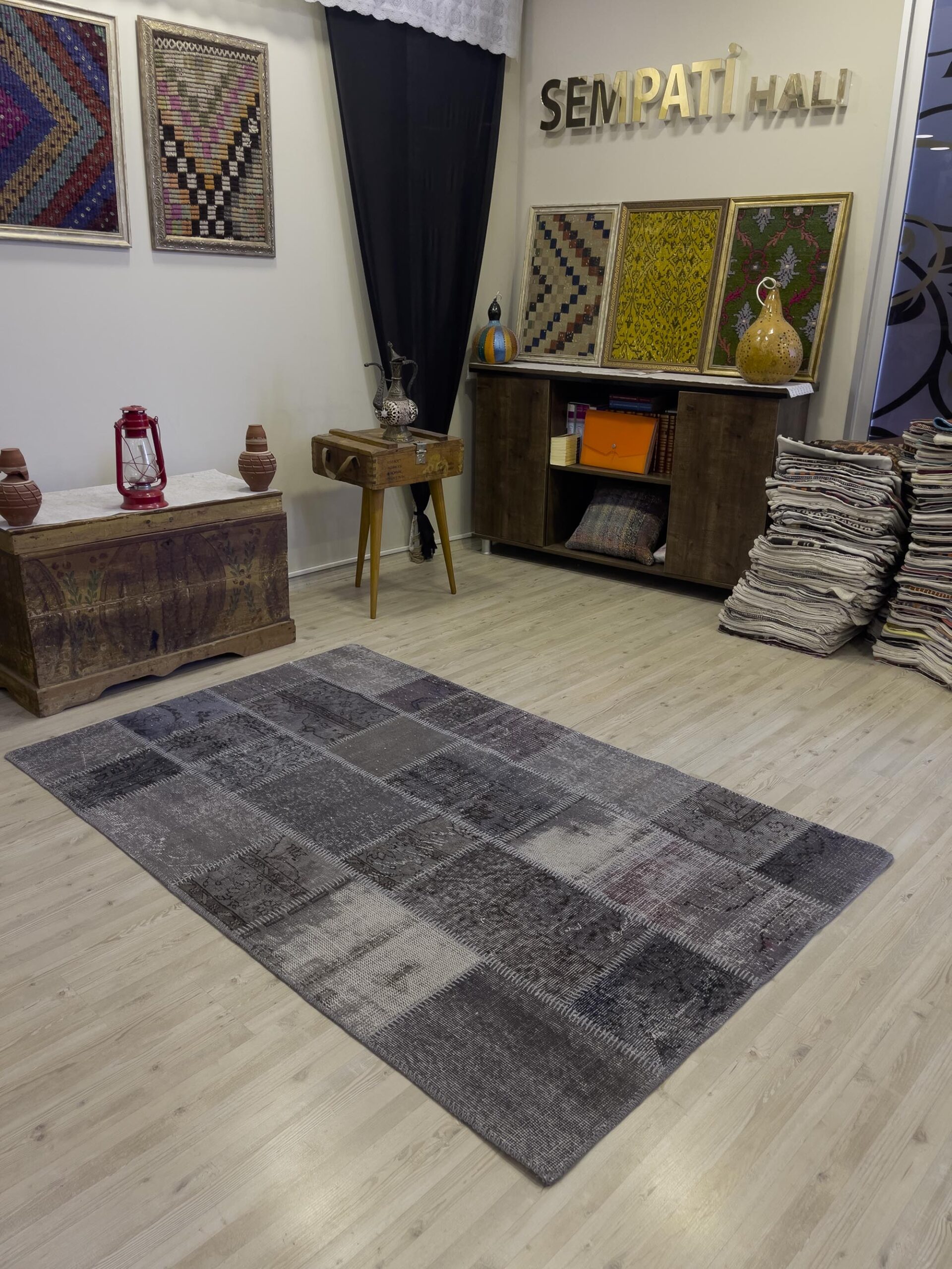 Unique Handwoven Patchwork Rug, vintage rug, Handmade, hand-knotted wool & cotton, size 120 × 190 cm, from Hereke
