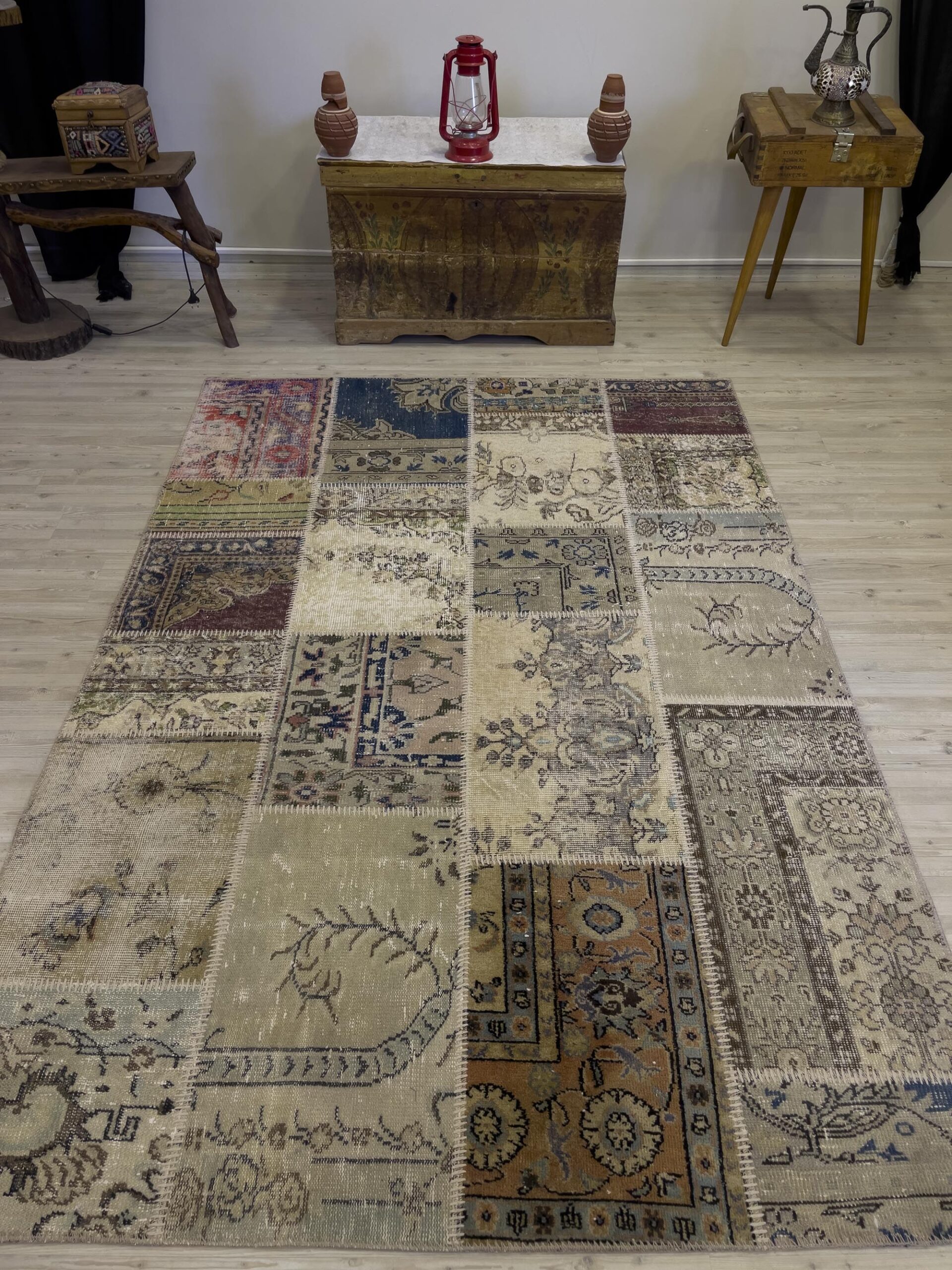 Unique Classic-Style Custom Patchwork Rug — detail view 4, handmade vintage rug