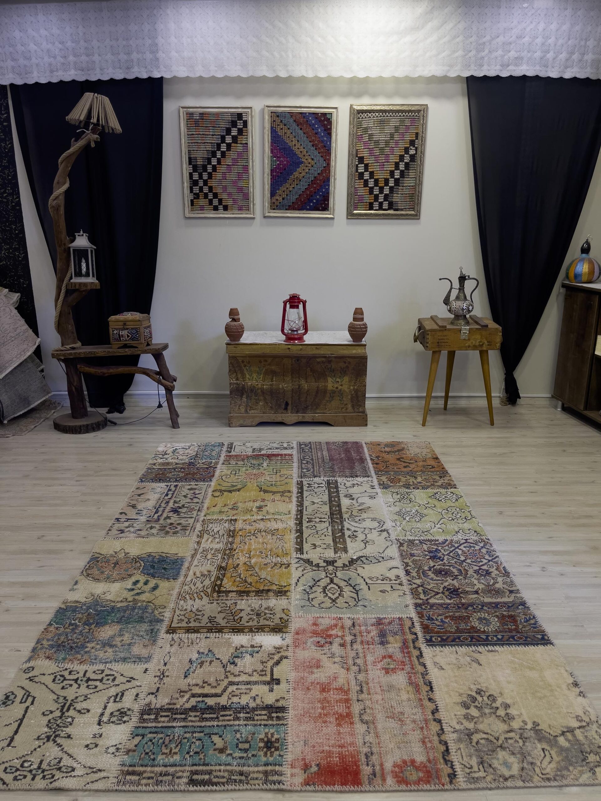 Handmade Patchwork Elegant Design Rug — detail view 3, handmade vintage rug