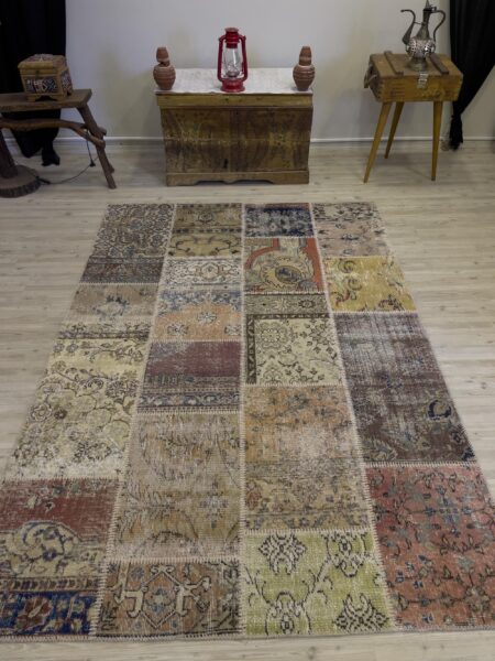 Unique Classic-Style Handmade Patchwork Rug, vintage rug, Handmade, hand-knotted wool, cotton & silk, size 162 × 231 cm, from Konya
