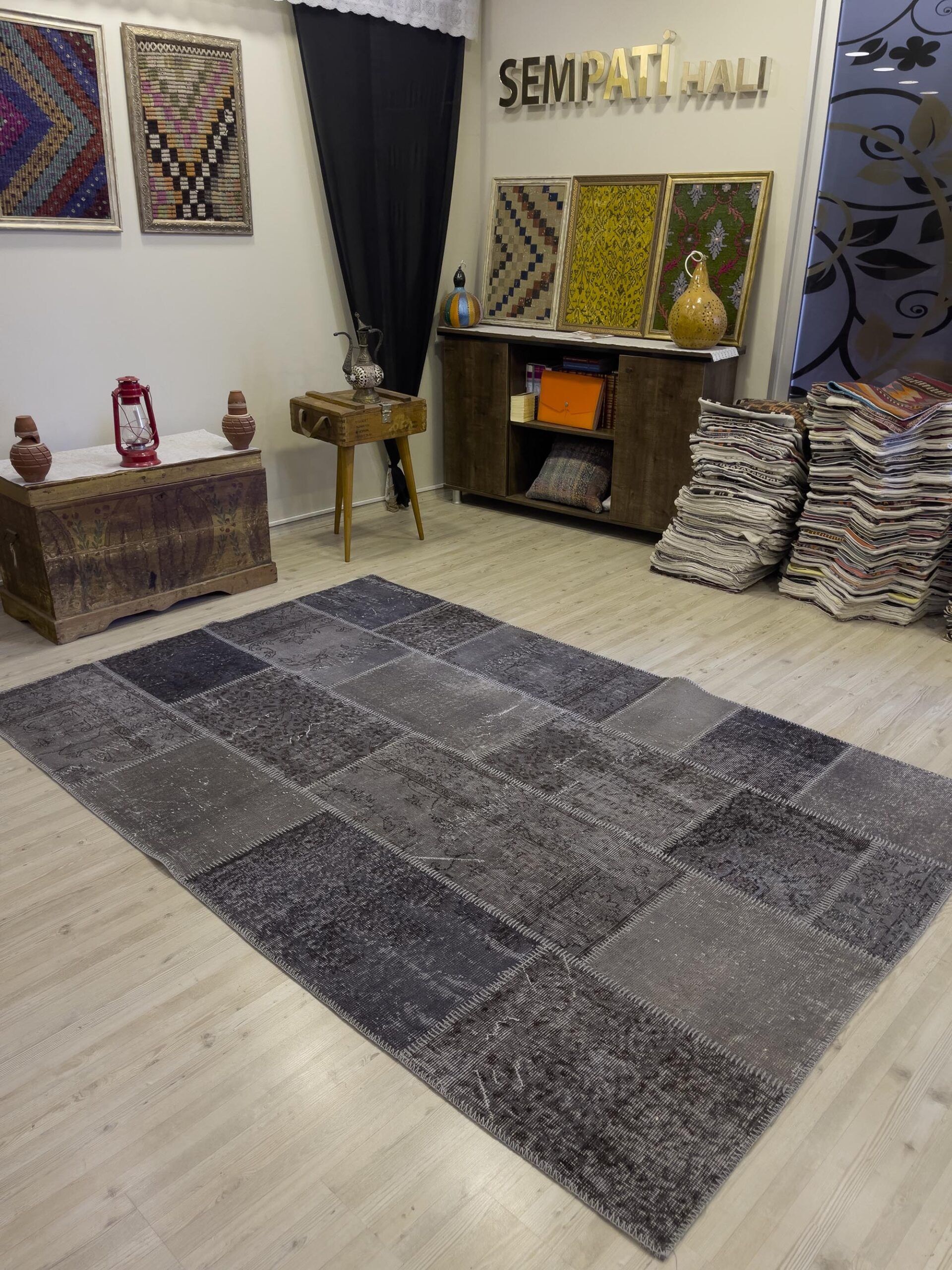 Handmade Patchwork Elegant Design Rug — detail view 5, handmade vintage rug