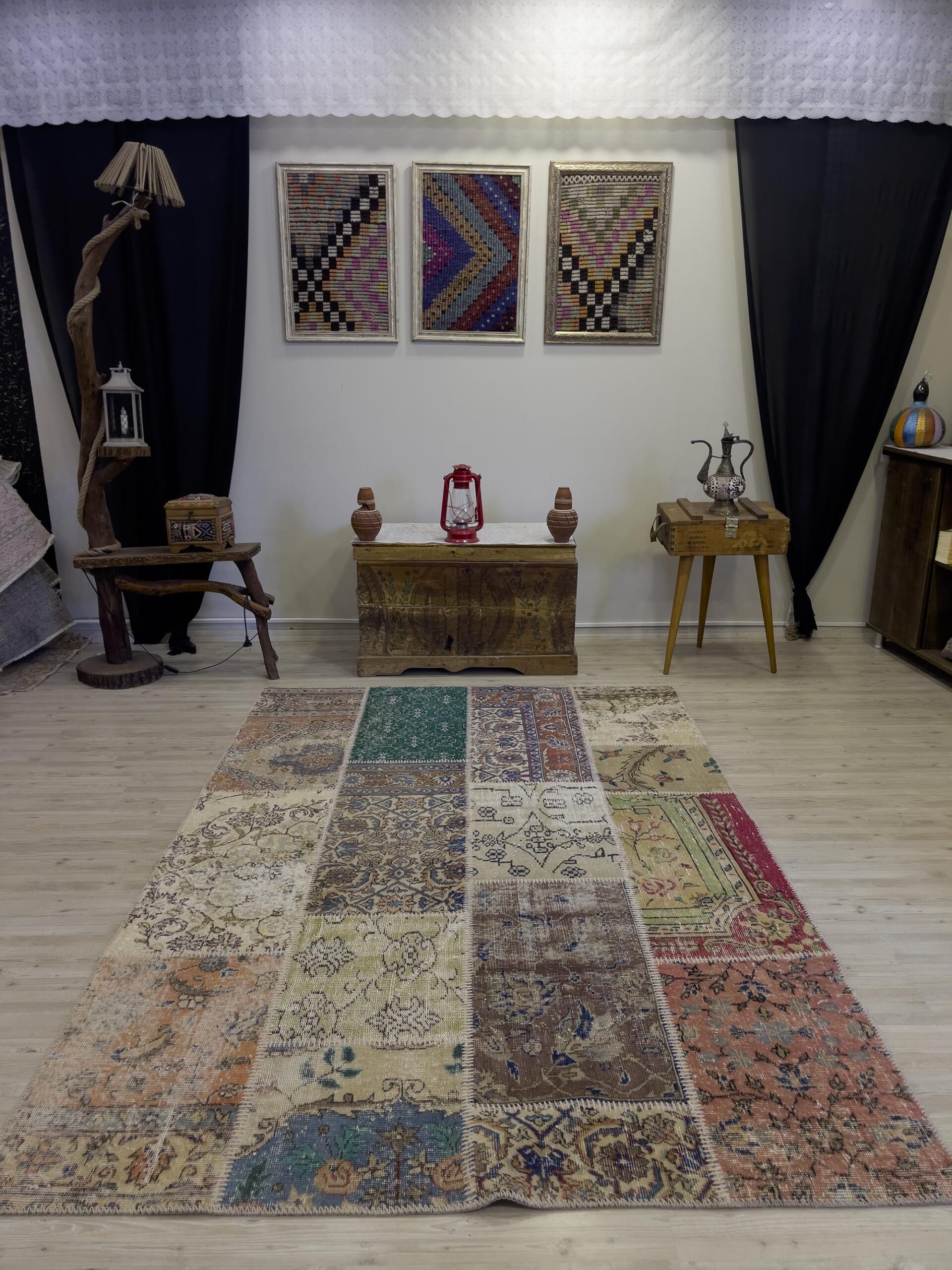 Handmade Patchwork Elegant Design Rug — detail view 5, handmade vintage rug