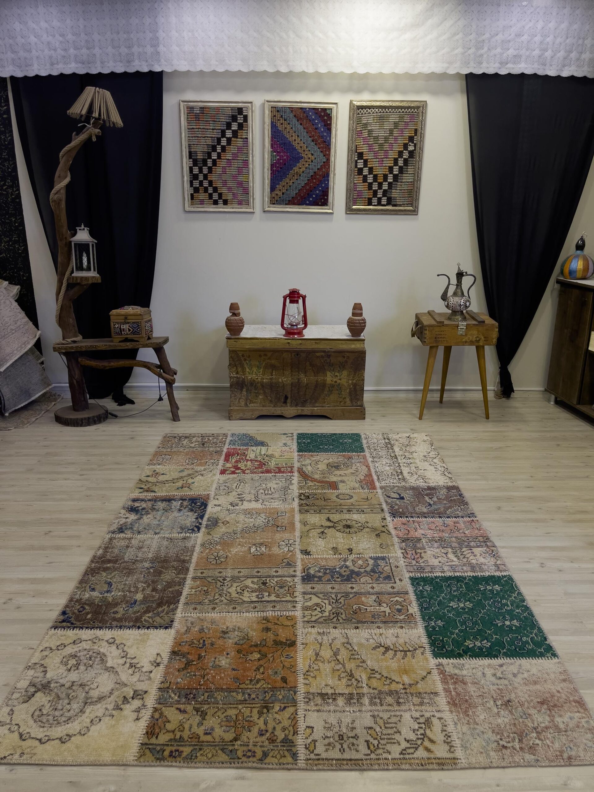 Unique Classic-Style Custom Patchwork Rug — detail view 4, handmade vintage rug