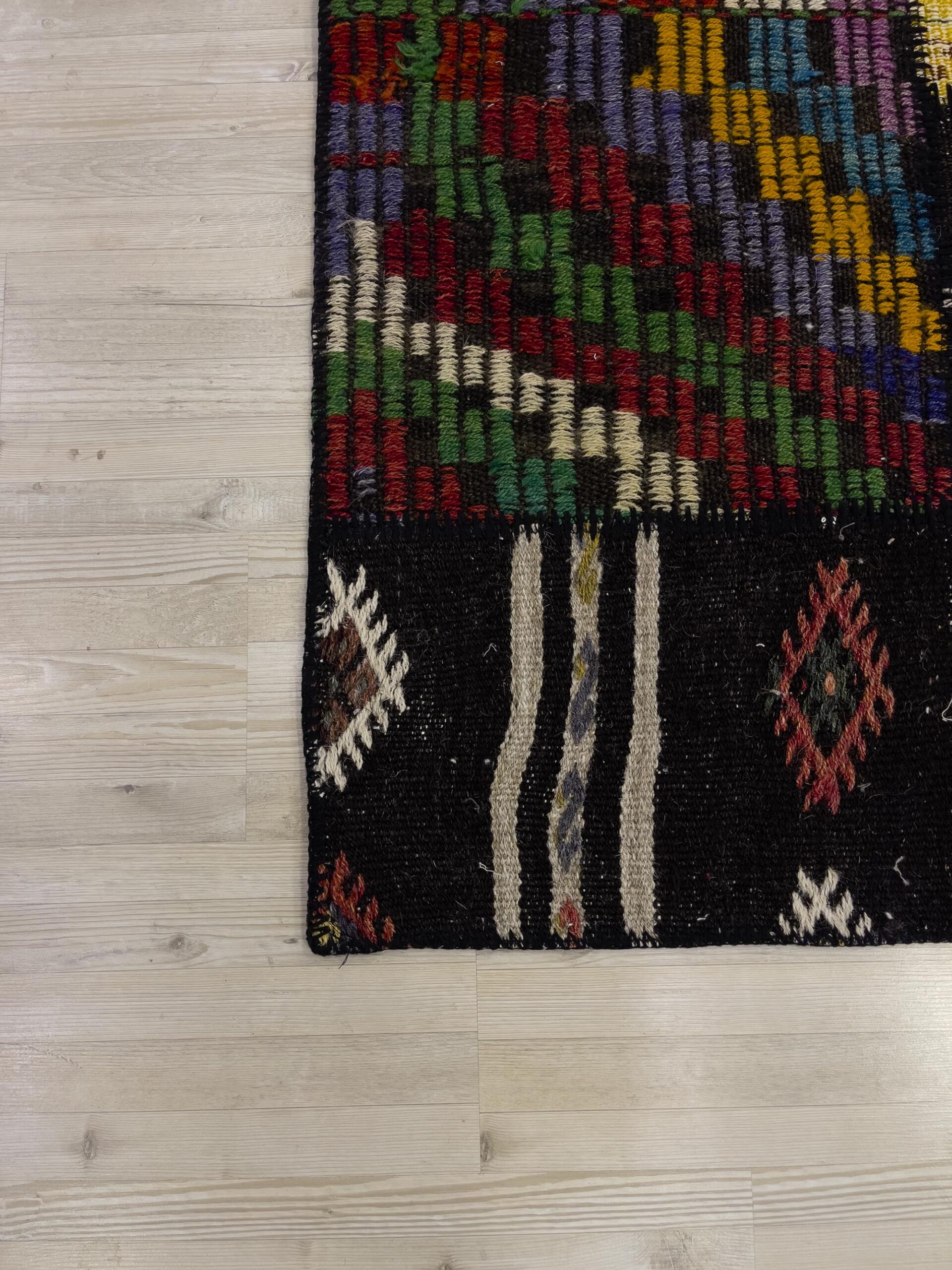 Handmade Patchwork Elegant Design Rug — detail view 3, handmade vintage rug