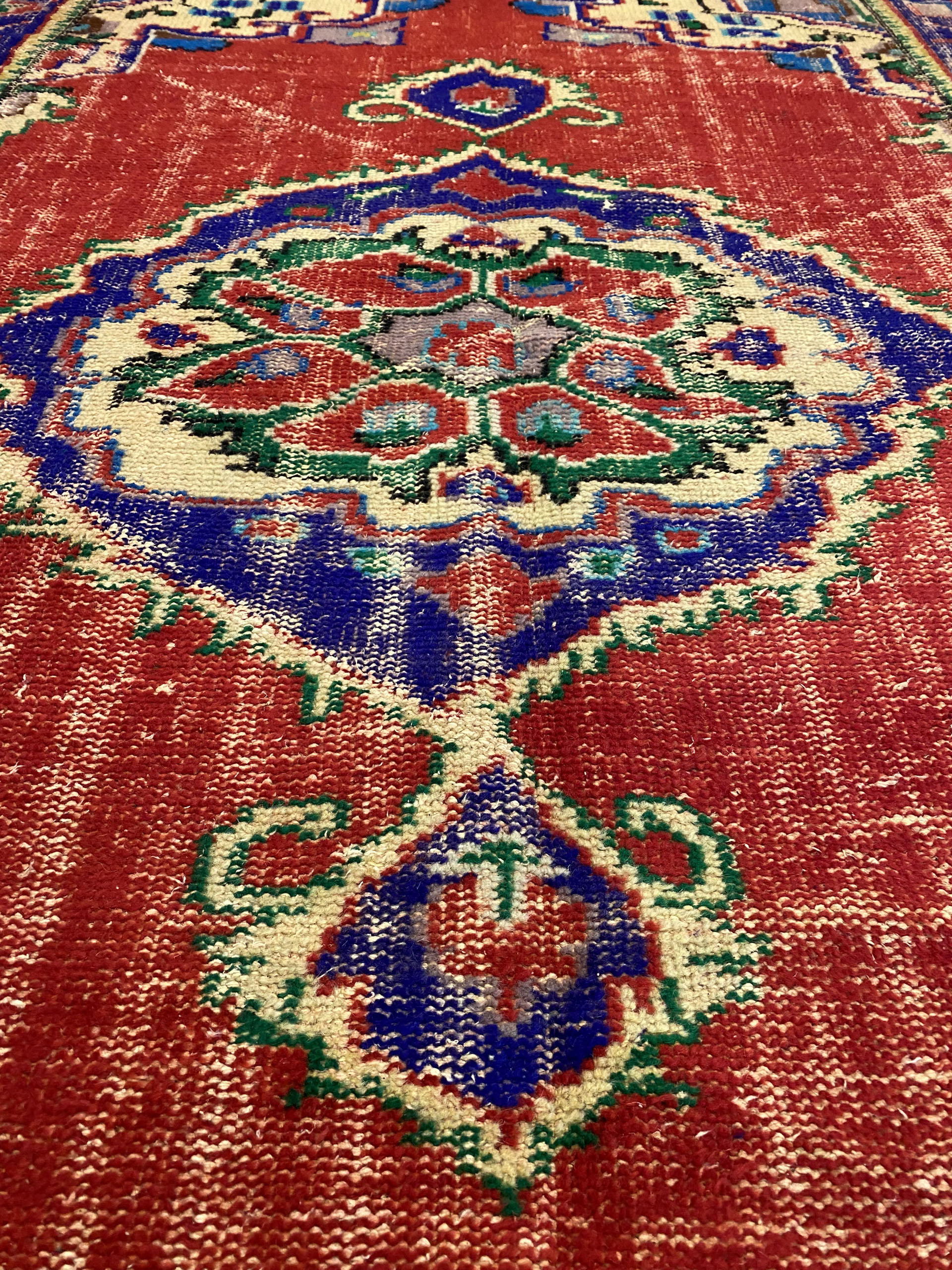 Handwoven Vintage Rug — detail view 4, handmade vintage rug