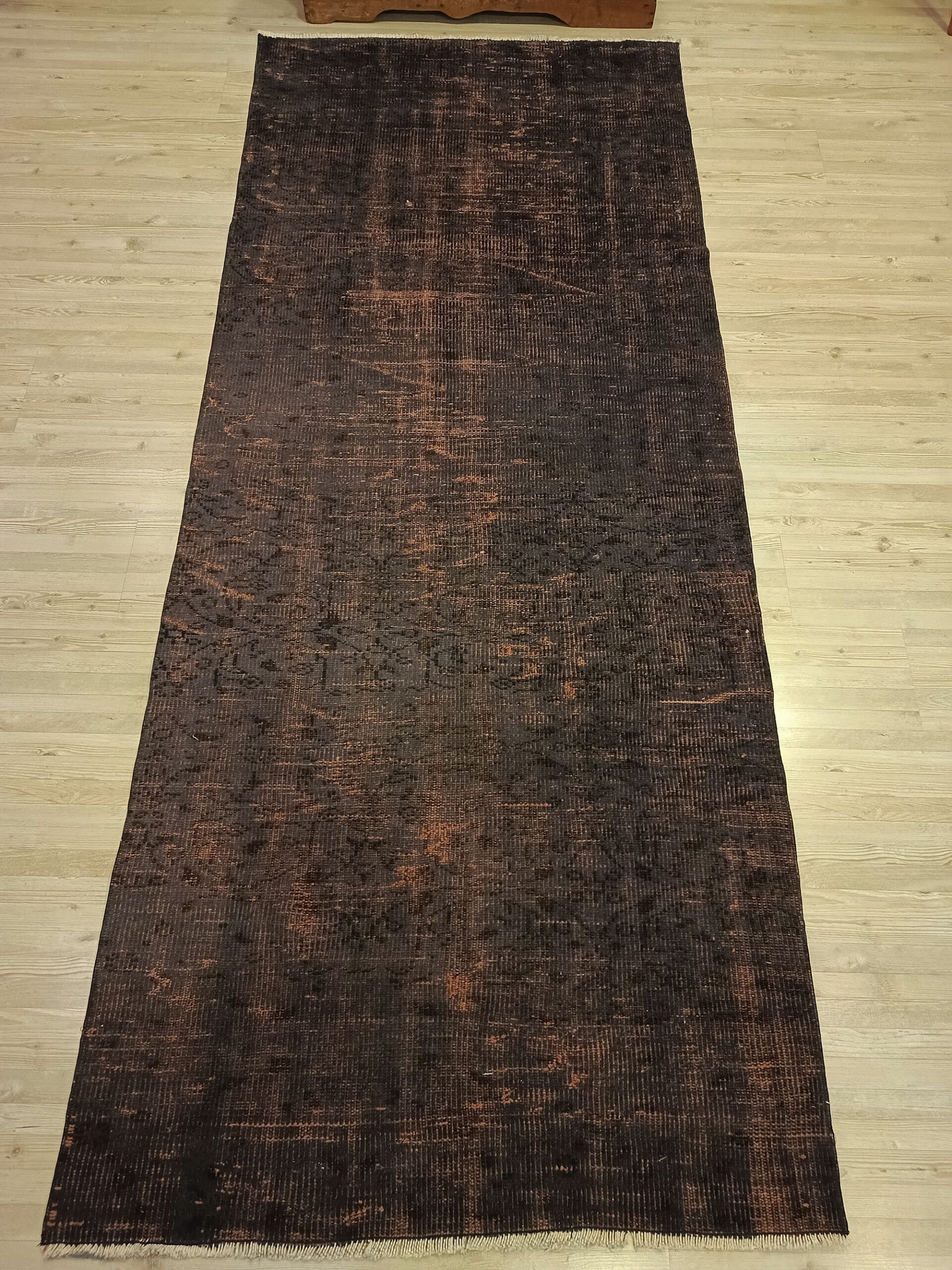 Vintage Wool Rug — detail view 2, handmade vintage rug