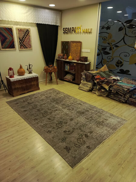 Handcrafted Distressed Rug, vintage rug, Handmade, hand-knotted wool, cotton & silk, size 160 × 270 cm, from Milas