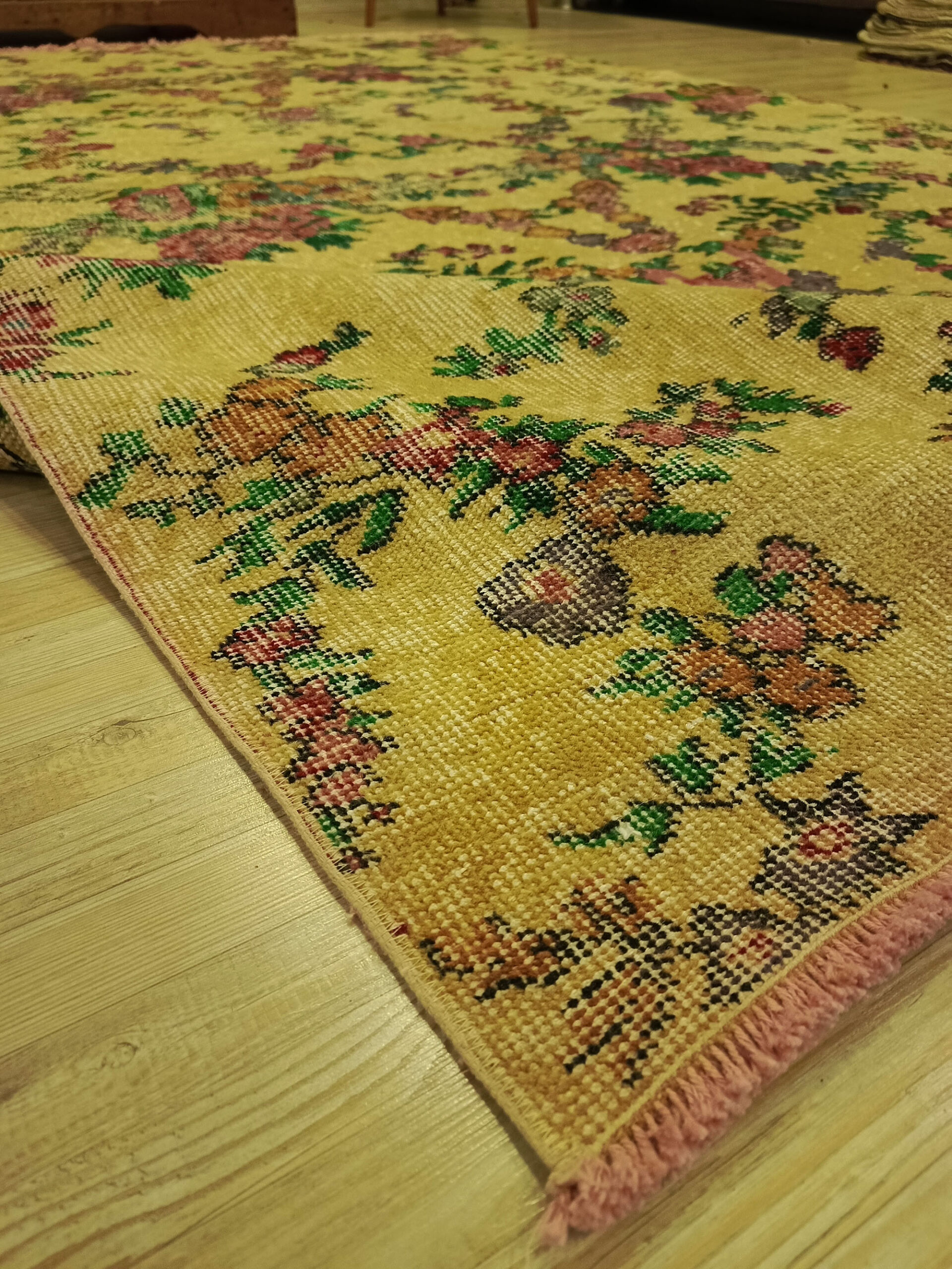 Vintage Hand-Woven Rug — detail view 4, handmade vintage rug