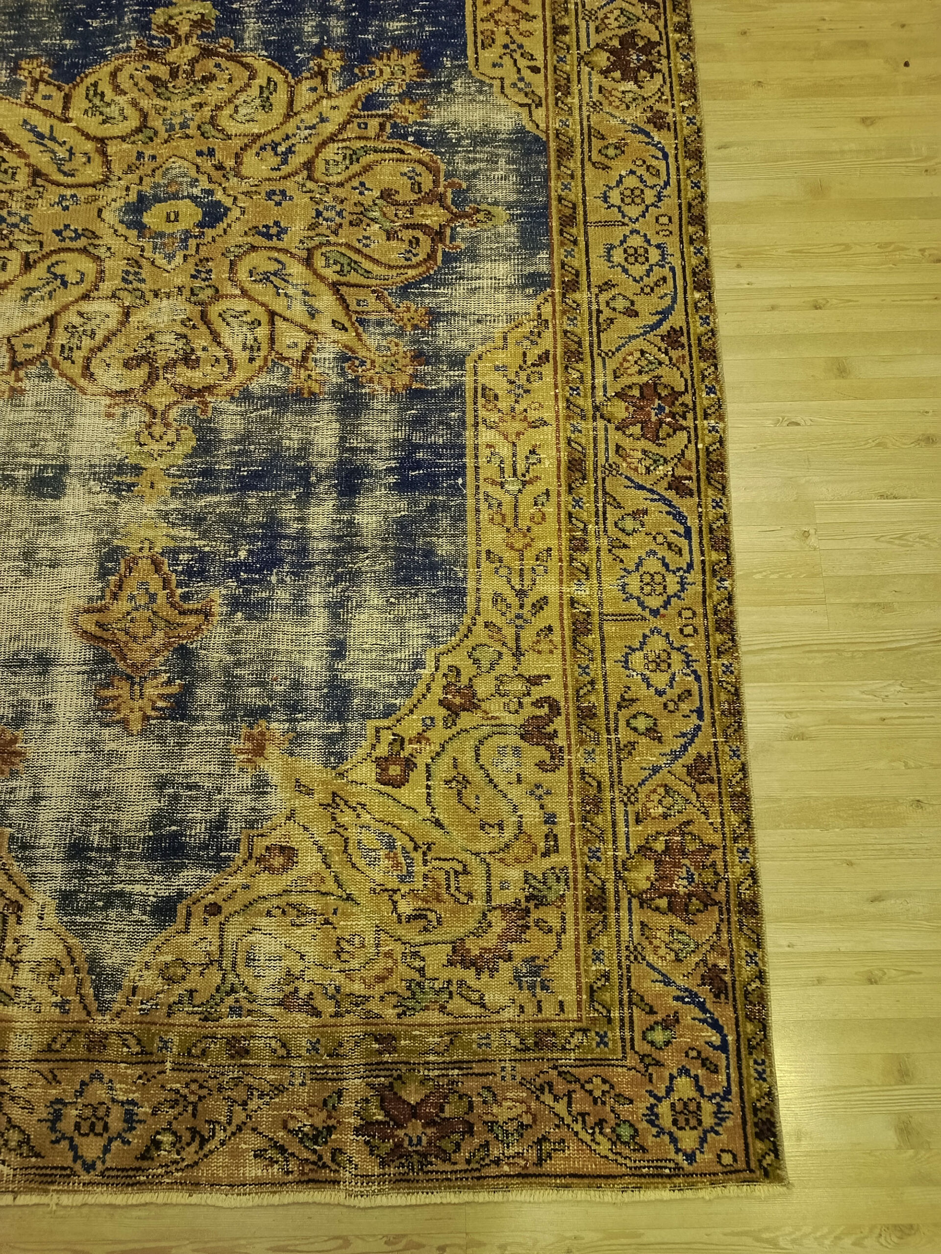 Handwoven Rug Dyed with Natural Dyes — detail view 5, handmade vintage rug