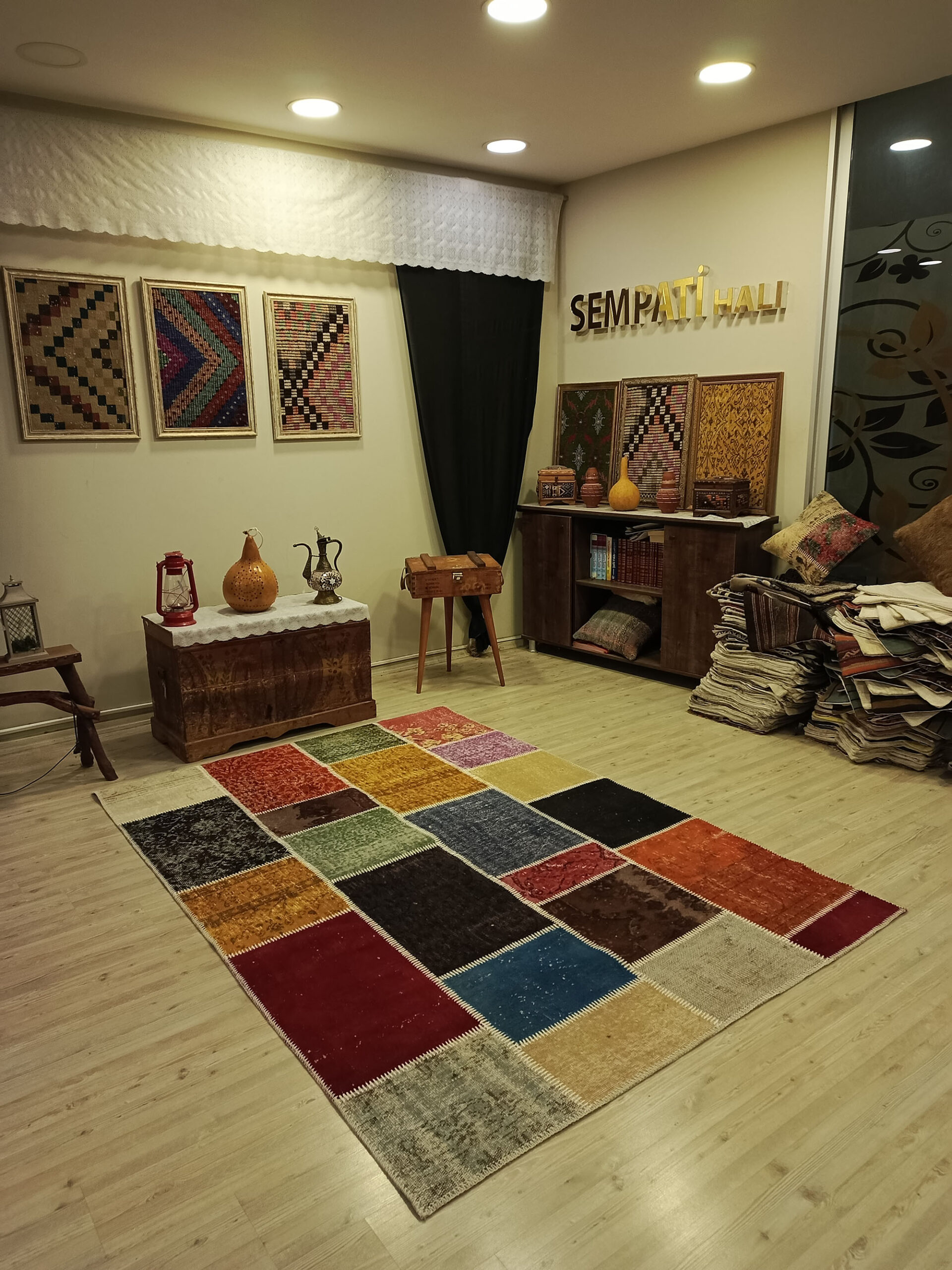 Patchwork Rug in Natural Tones — detail view 5, handmade vintage rug