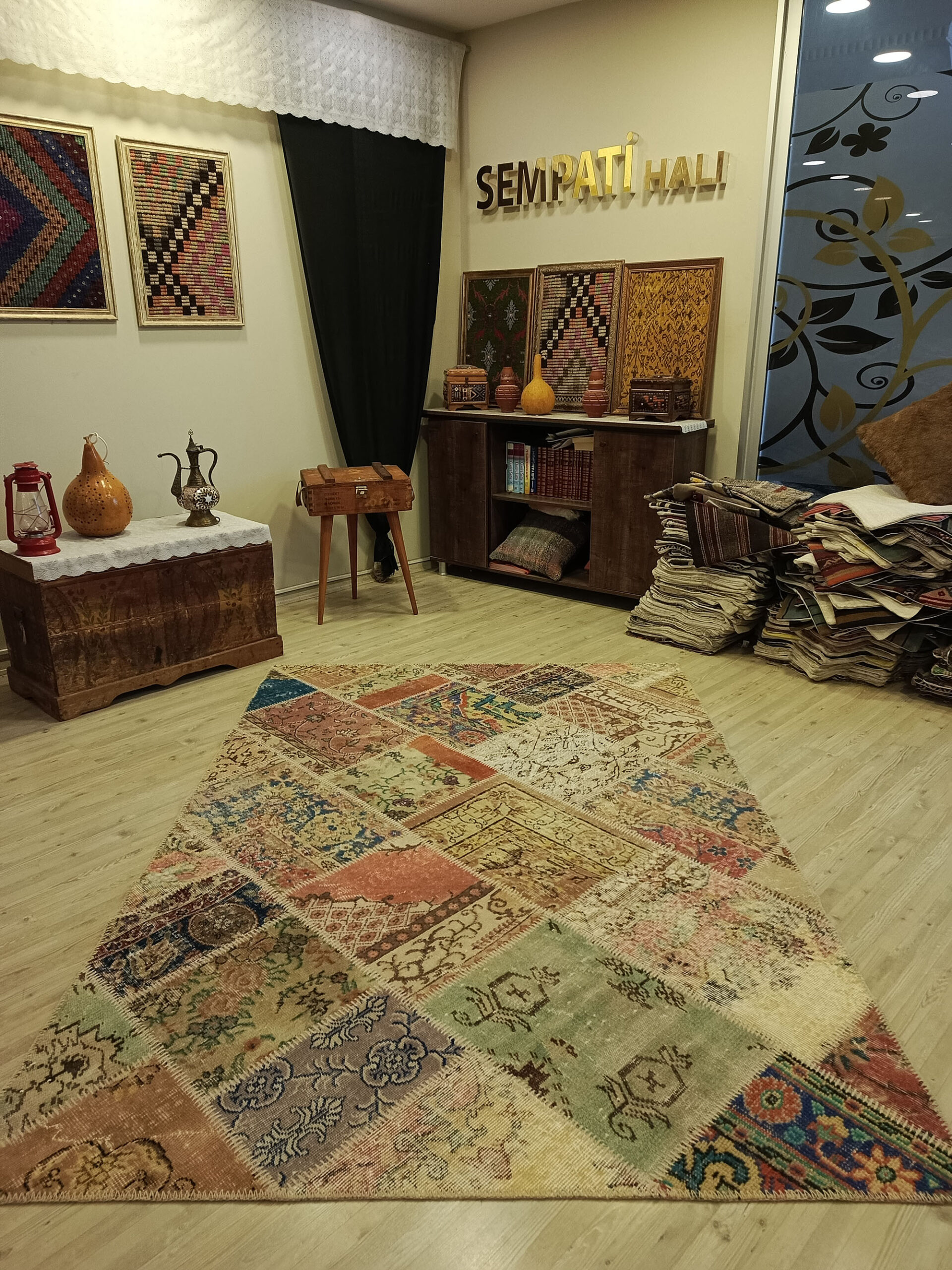 Handwoven Classic Patchwork Rug — detail view 5, handmade vintage rug