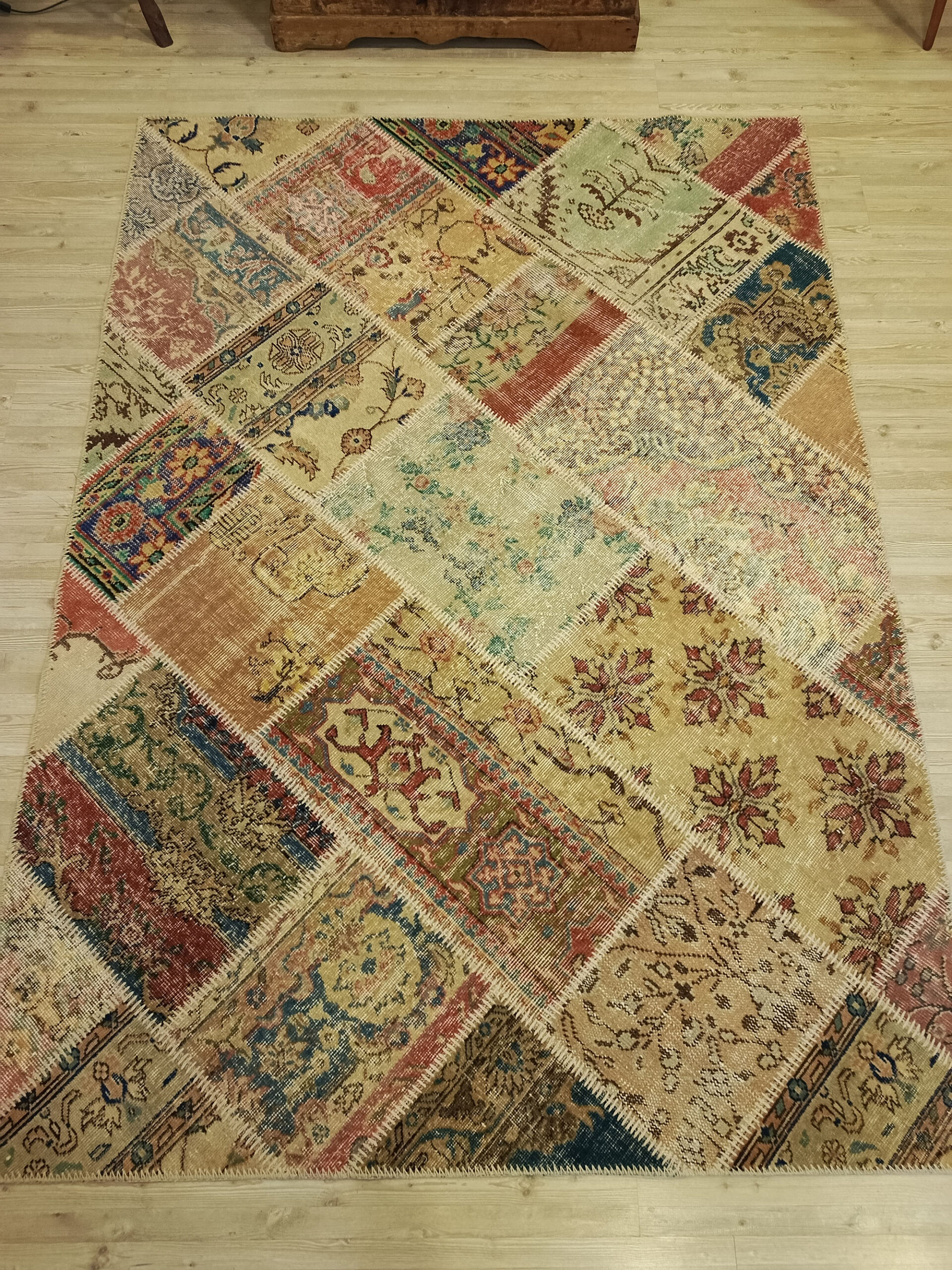 Eskitme El Dokuma Yün Patchwork Halı 160x221 cm 6385 - Görsel 7