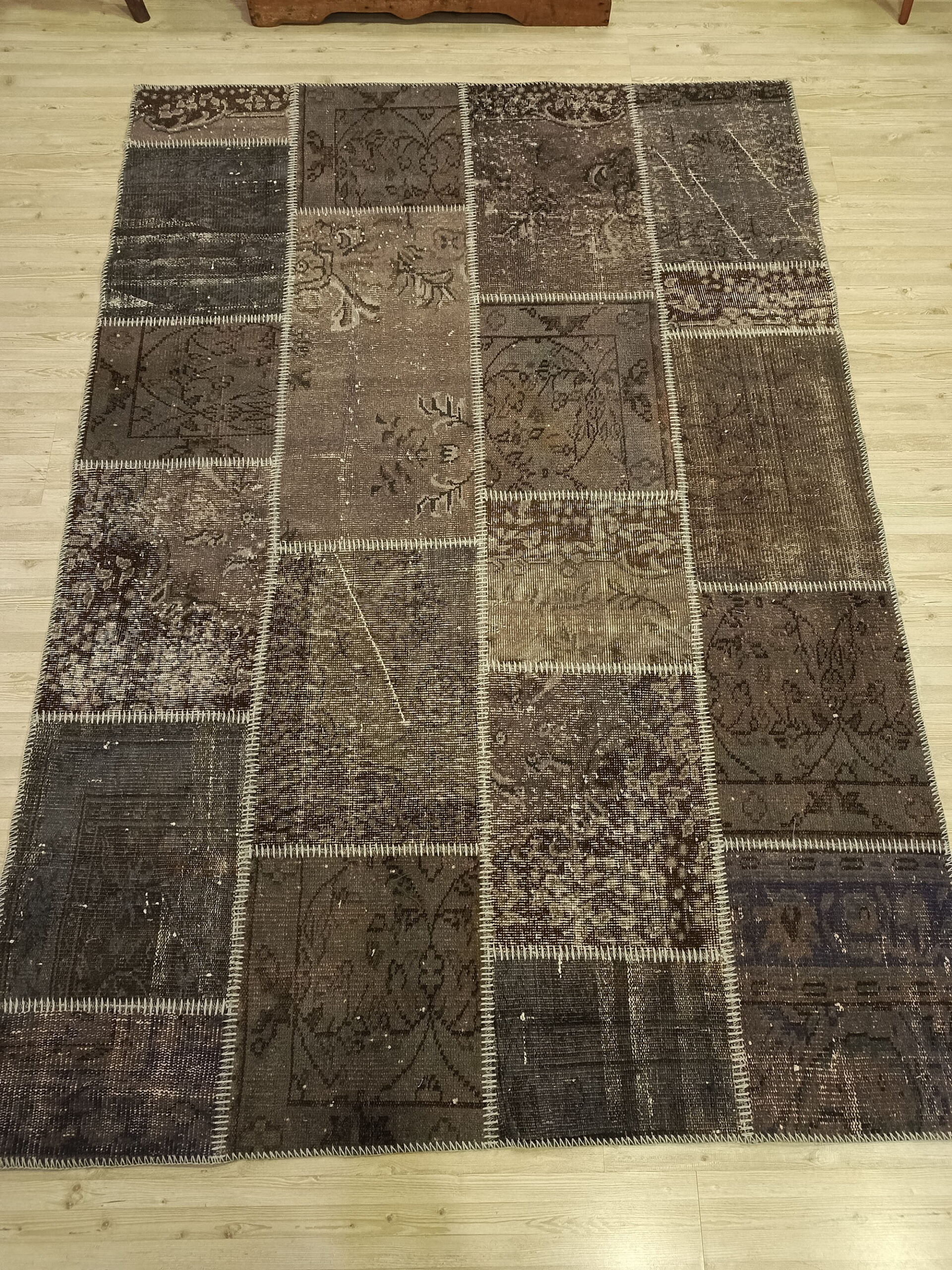 Handmade Vintage-Style Wool Patchwork Rug — detail view 4, handmade vintage rug