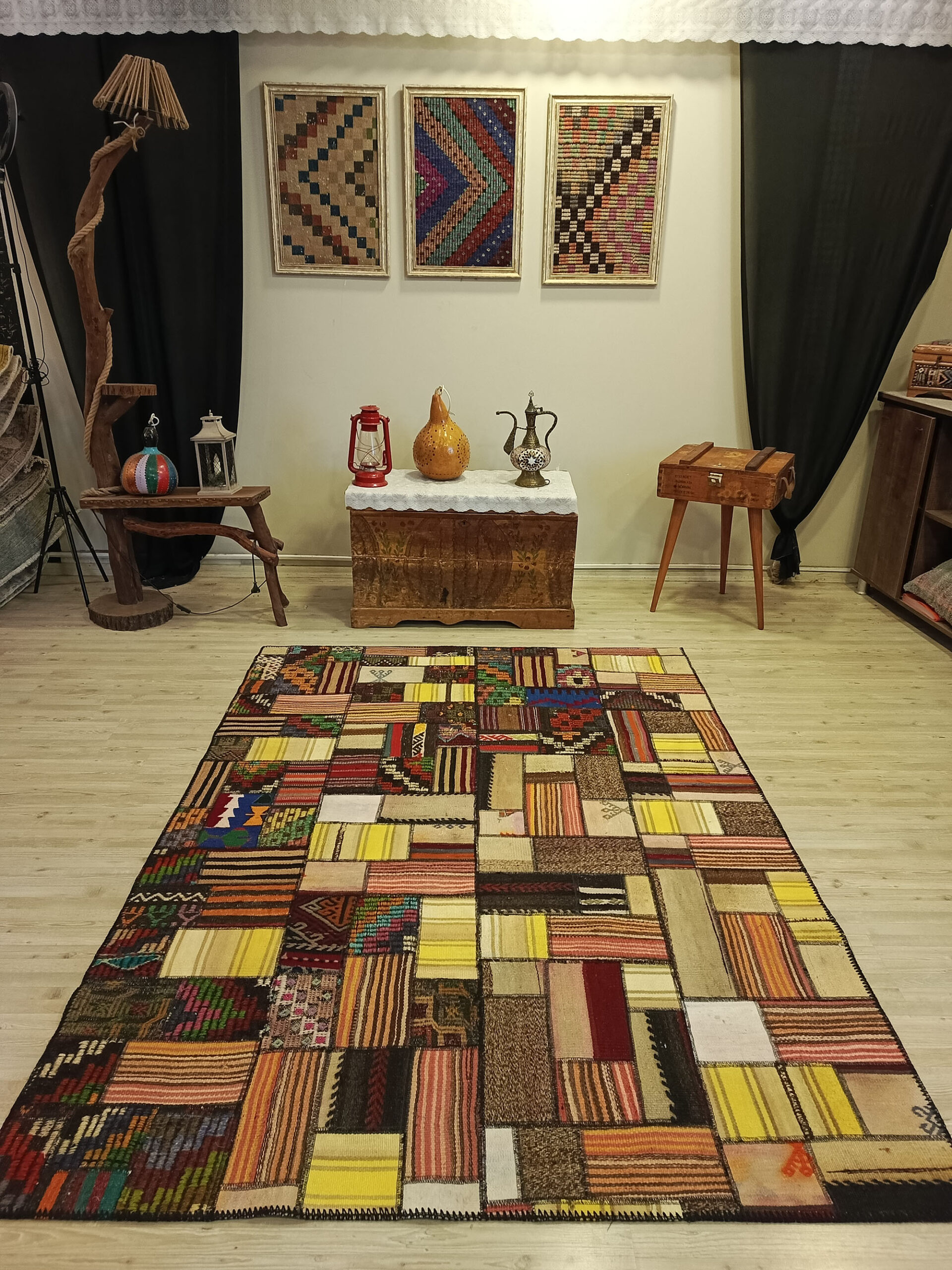 Classic Handwoven Patchwork Rug — detail view 3, handmade vintage rug