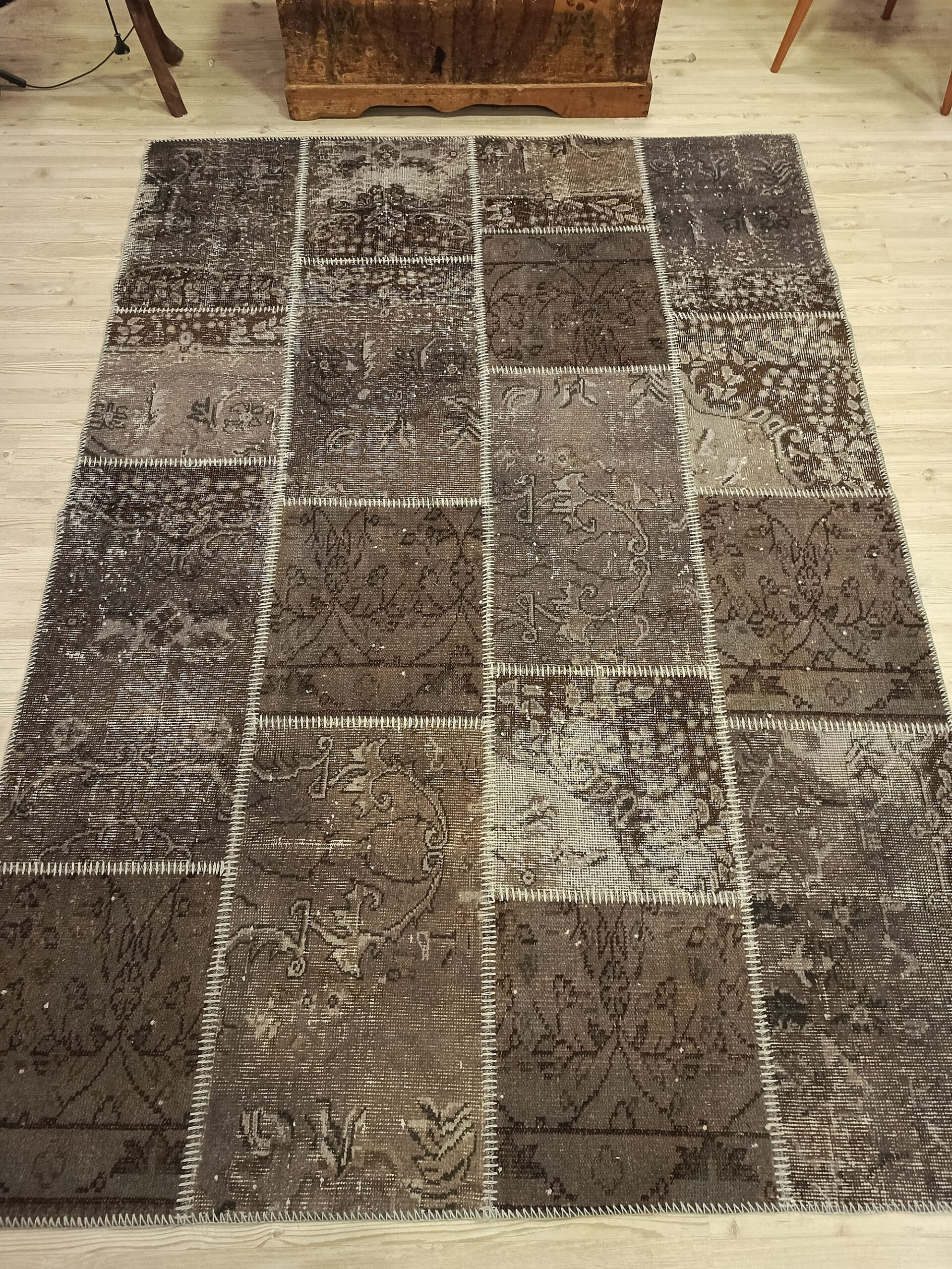 Hand-Woven Patchwork Rug with Fine Craftsmanship — detail view 4, handmade vintage rug