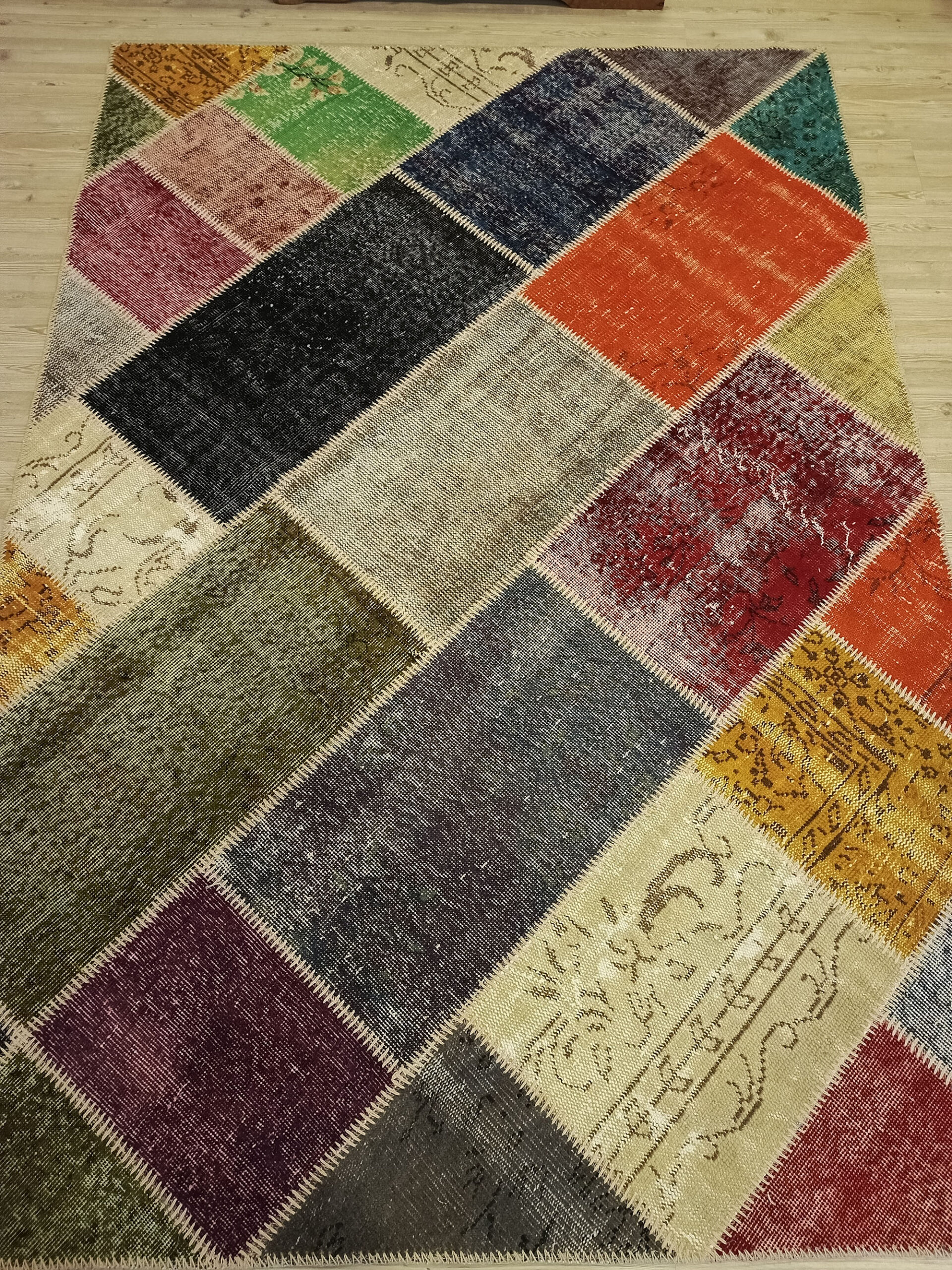 El Dokuma Özel Tasarım Patchwork Halı 160x230 cm 6501 - Görsel 6