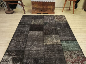Yün Eskitme El Yapımı Patchwork Halısı   160x230 cm  6506