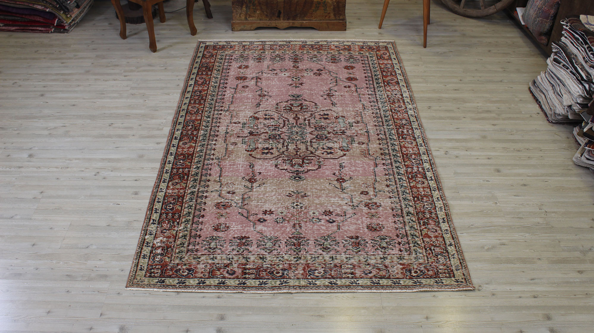 Vintage-Style Handmade Wool Rug — detail view 2, handmade vintage rug