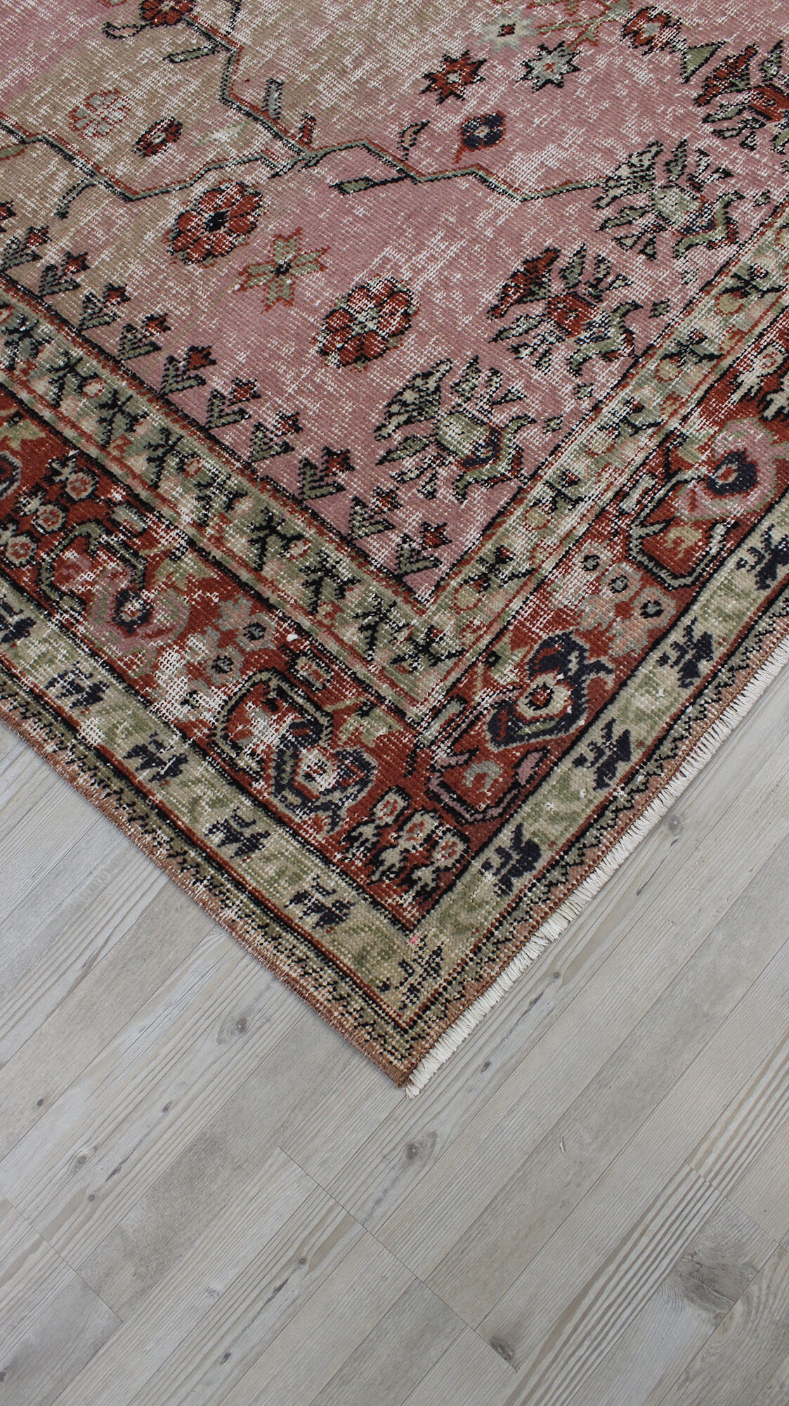 Vintage-Style Handmade Wool Rug — detail view 4, handmade vintage rug