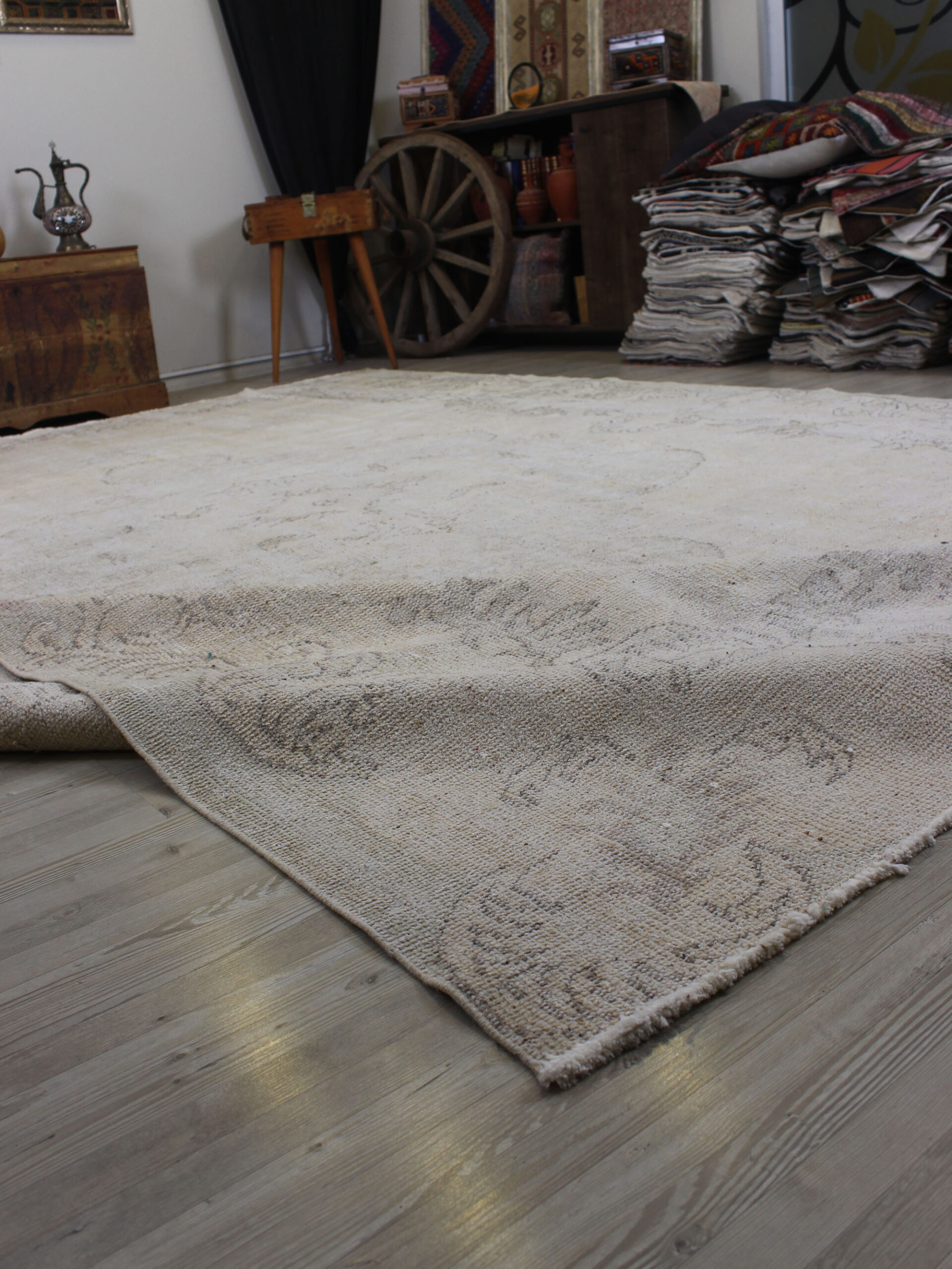 Handmade Wool Rug — detail view 4, handmade vintage rug