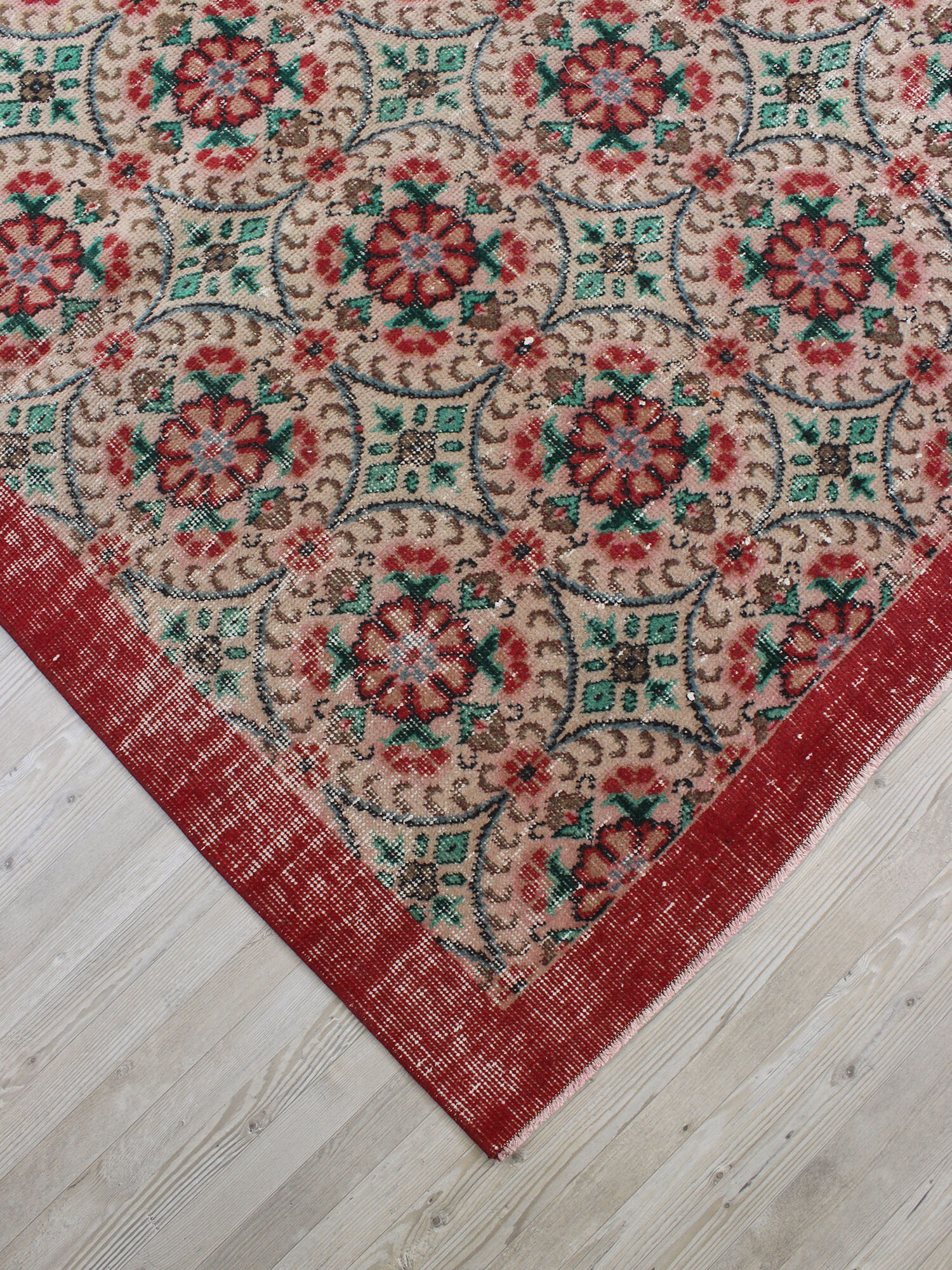 Handmade Vintage Wool Rug — detail view 3, handmade vintage rug