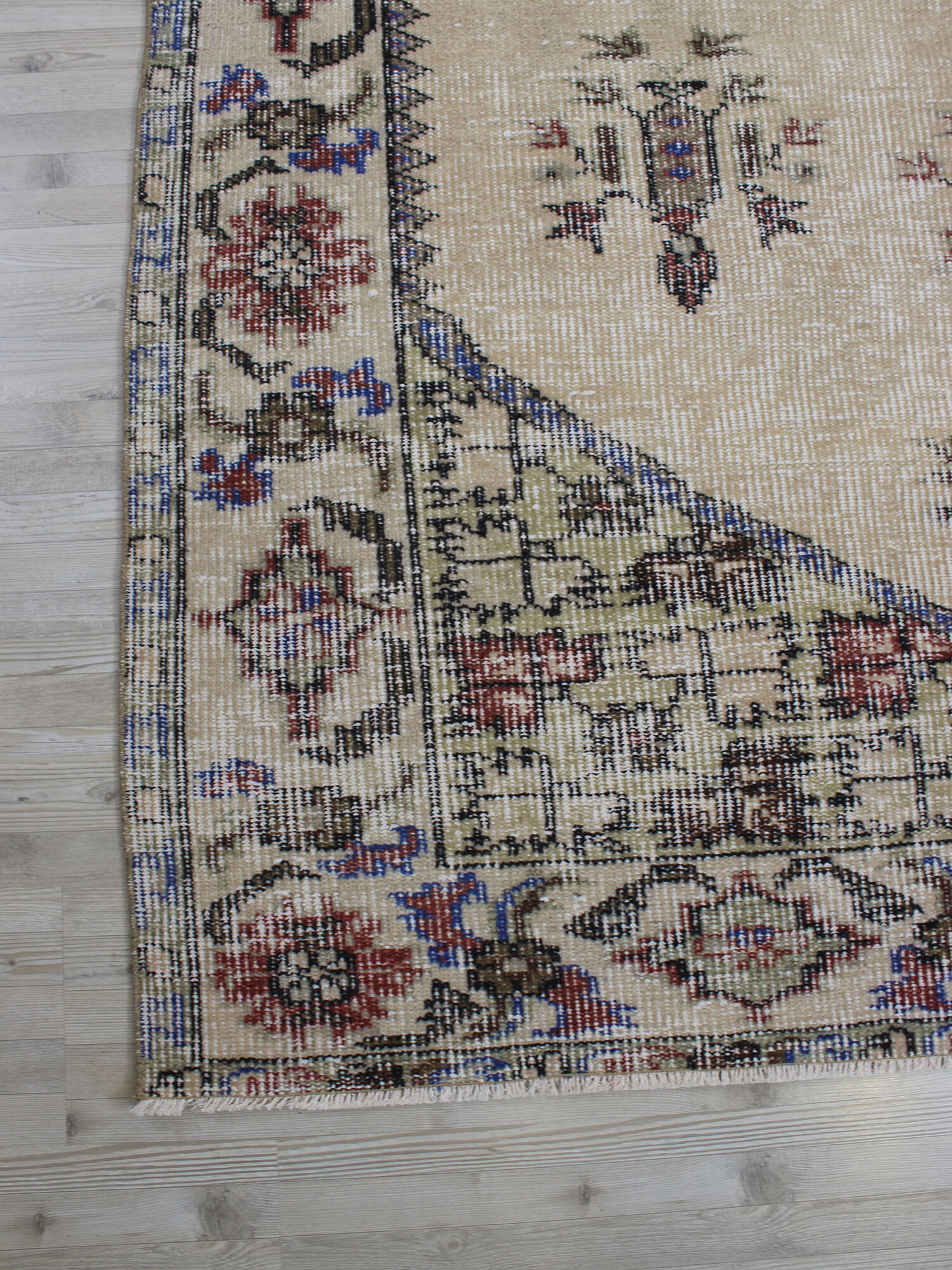 Handmade Wool Rug — detail view 5, handmade vintage rug