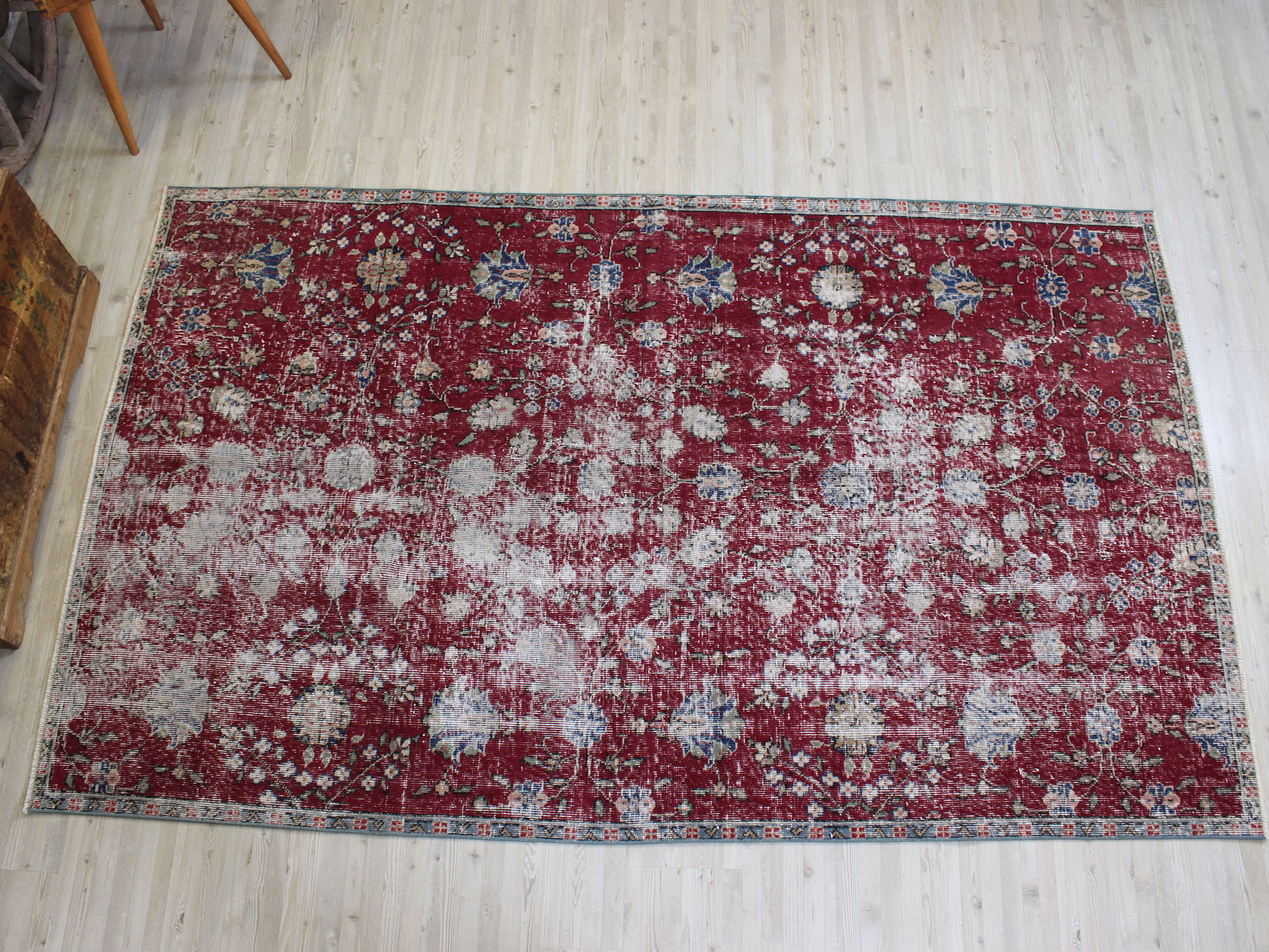 Vintage Hand-Woven Rug — detail view 3, handmade vintage rug