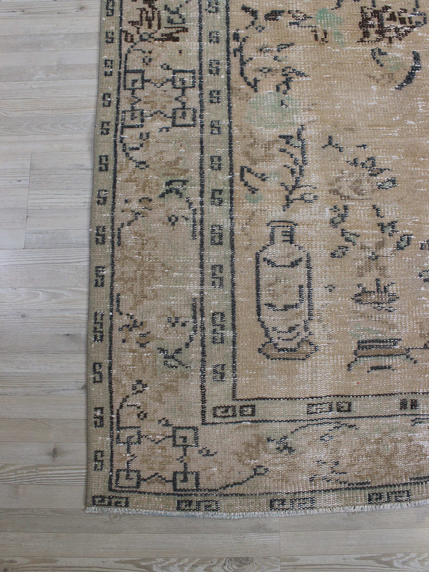 Vintage Hand-Woven Wool Rug — detail view 3, handmade vintage rug