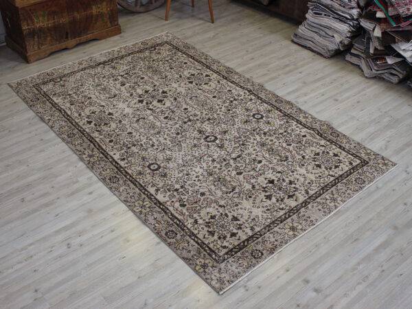Vintage-Style Wool Hand-Knotted Rug, Handmade rug, wool & silk wool/weave, size 152 × 244 cm, from Gaziantep, SKU 10609