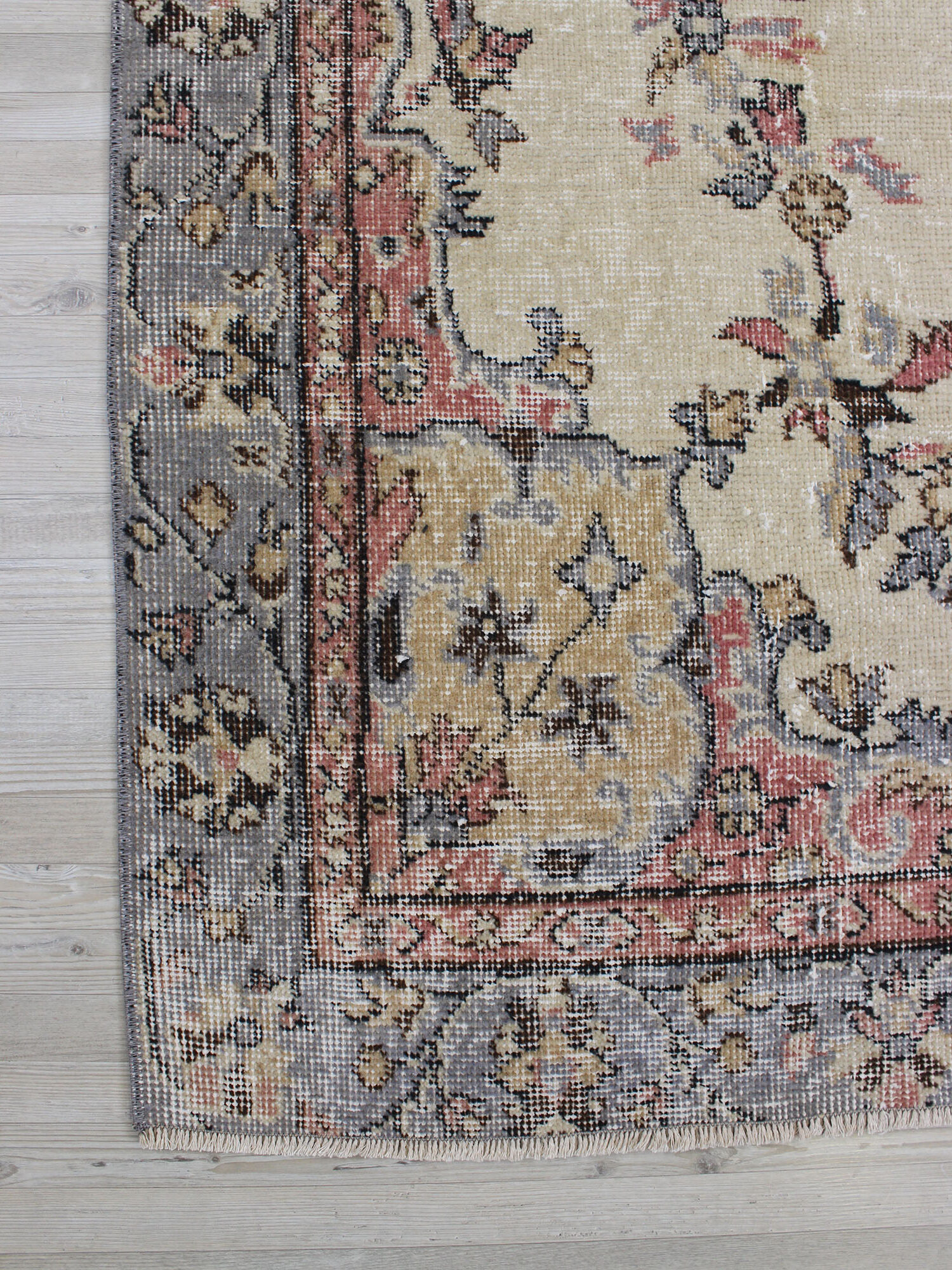 Vintage Rug — detail view 3, handmade vintage rug
