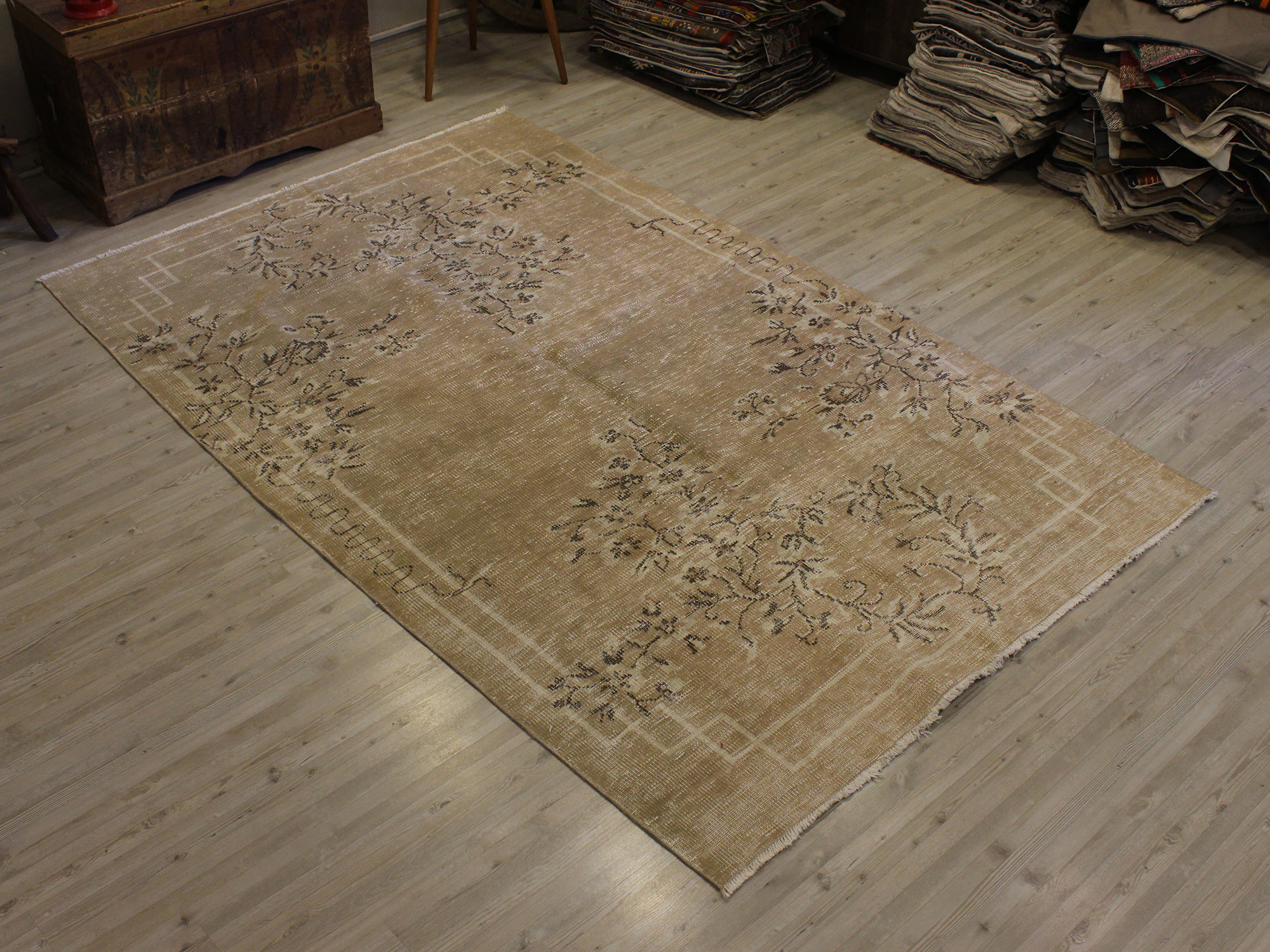 El Dokuma Vintage Yün Halı 155 x 245 cm 10641