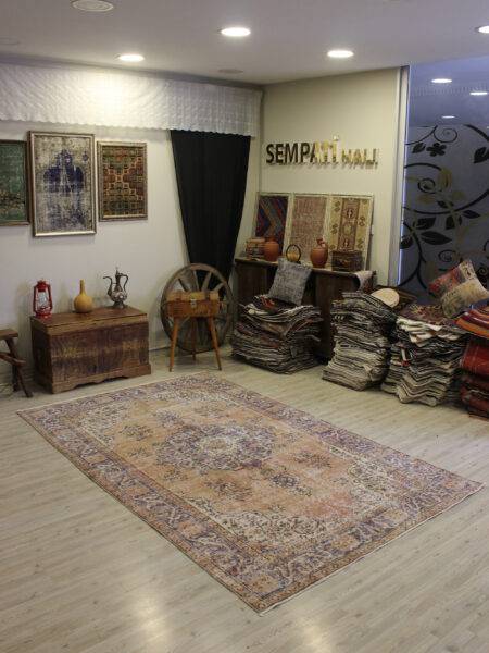 Handmade Wool Rug, Vintage - SKU 10645 - Detail View